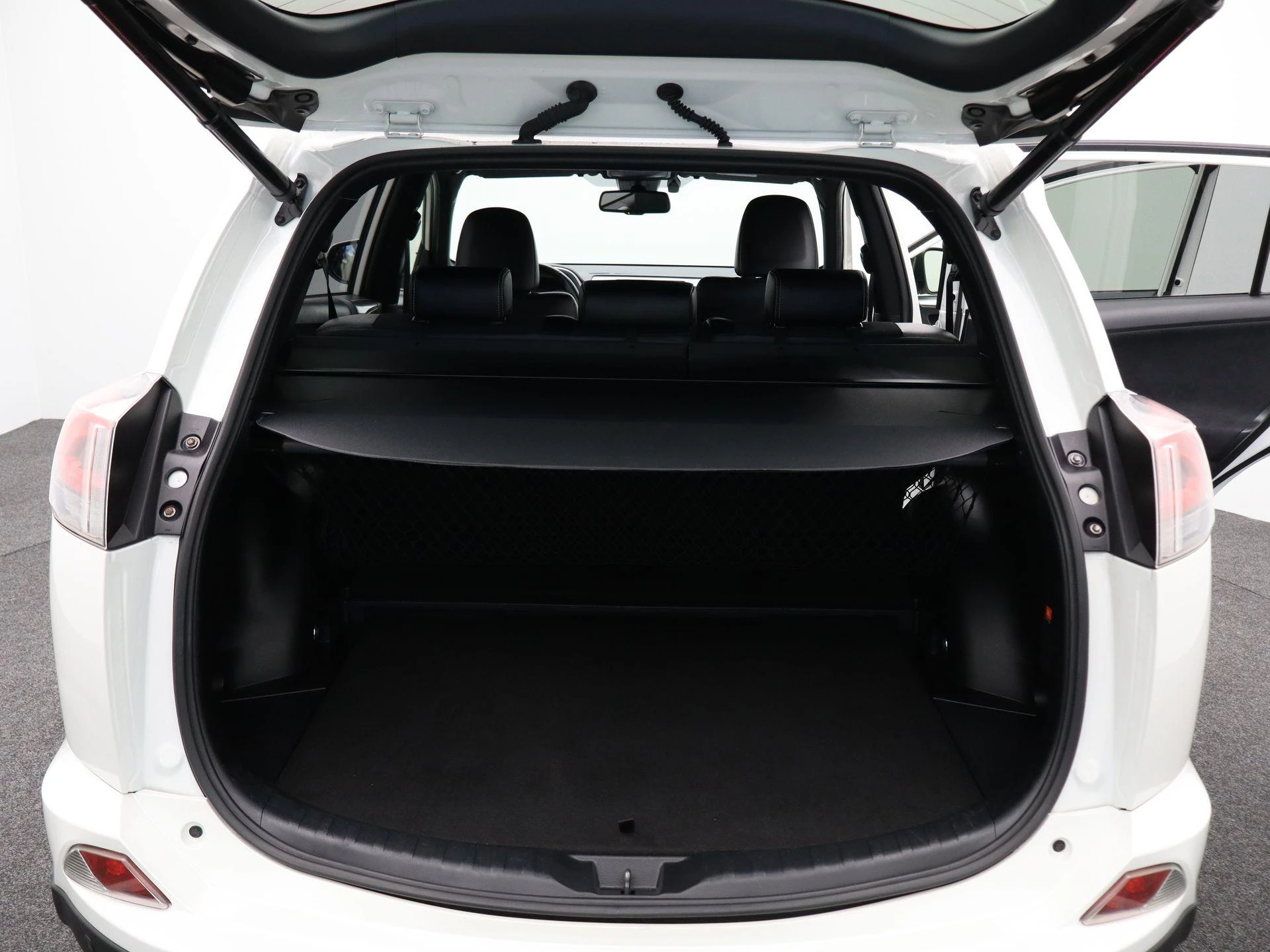 Toyota-RAV4-image-27