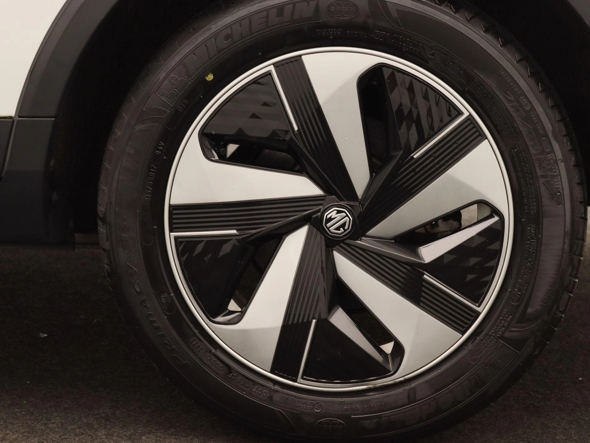 MG ZS EV Standard Range Luxury 50 kWh