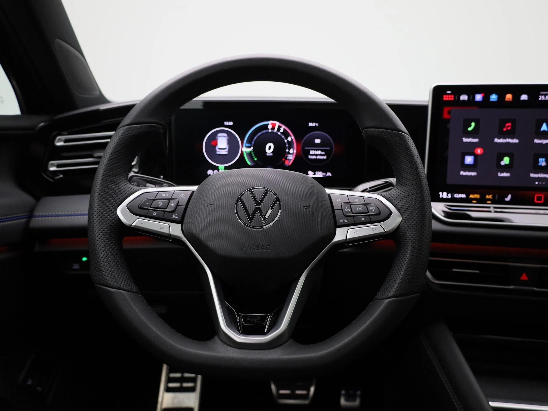 Volkswagen Tiguan 1.5 eHybrid R-Line Edition 204 PK|
