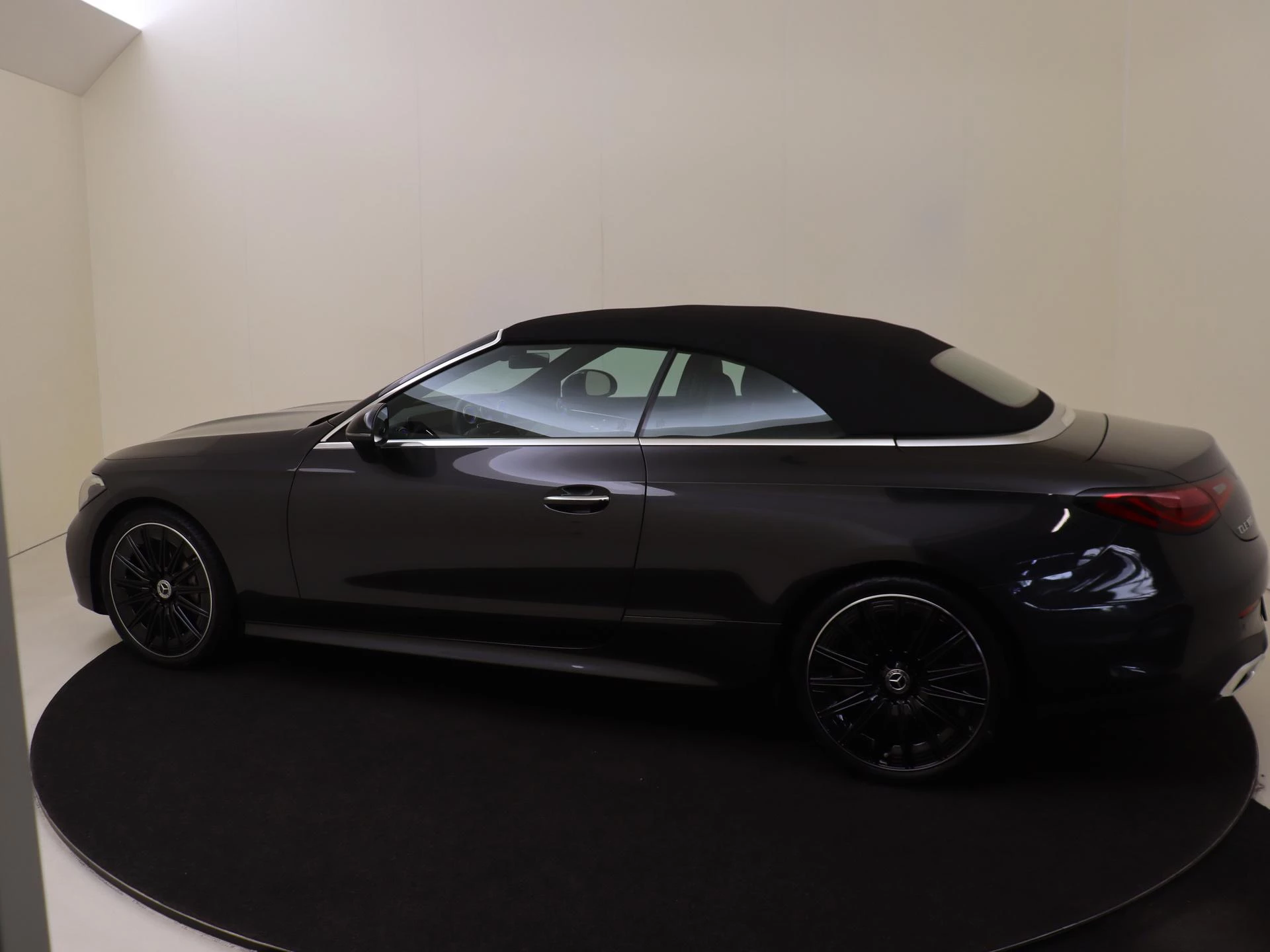 Mercedes-Benz CLE Cabriolet 180 AMG Line