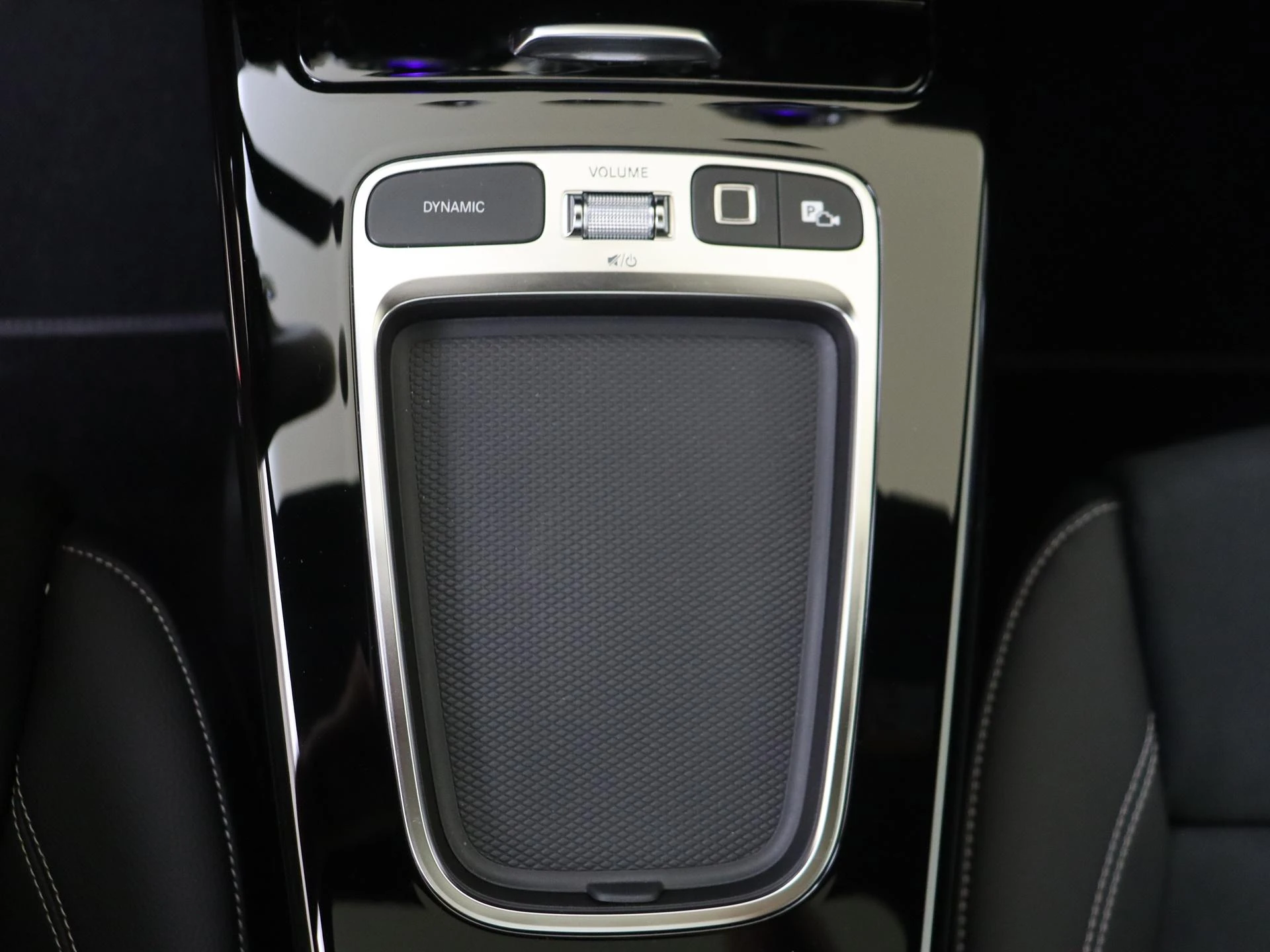 Mercedes-Benz-A-Klasse-image-20