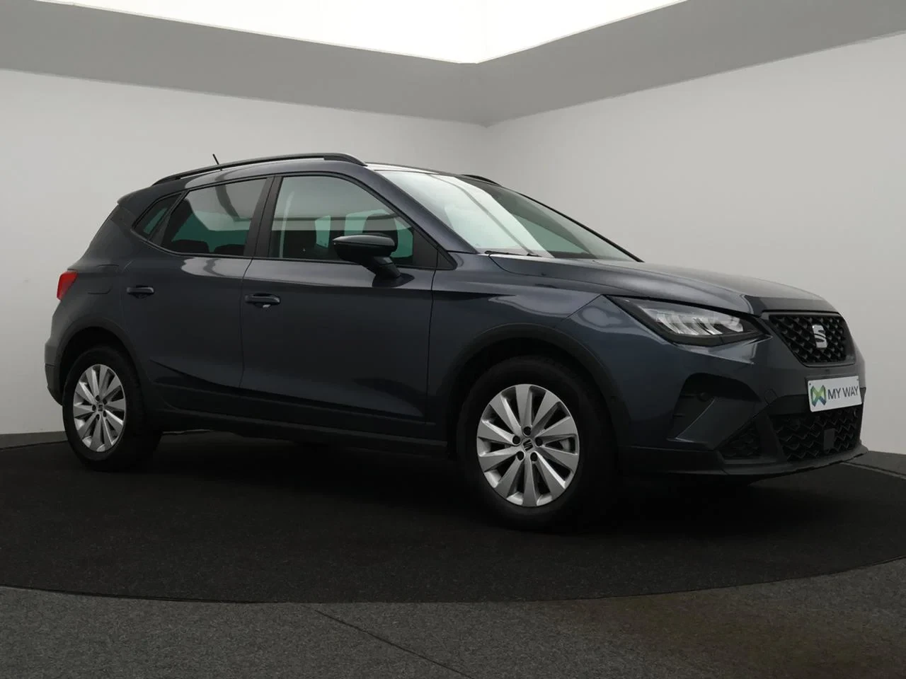 SEAT-Arona-image-1
