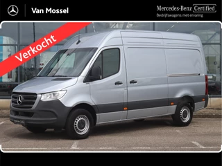 Mercedes-Benz-Sprinter-image-0