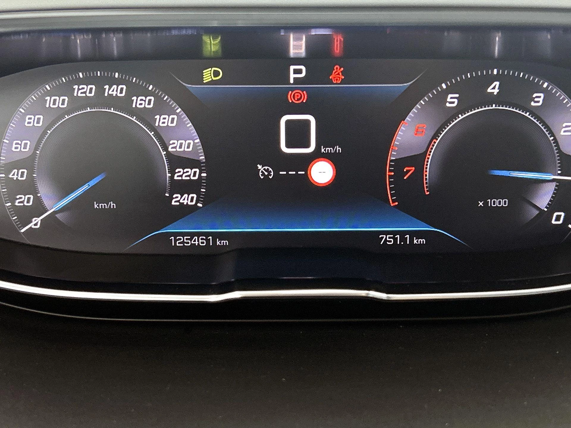 Peugeot-5008-image-20