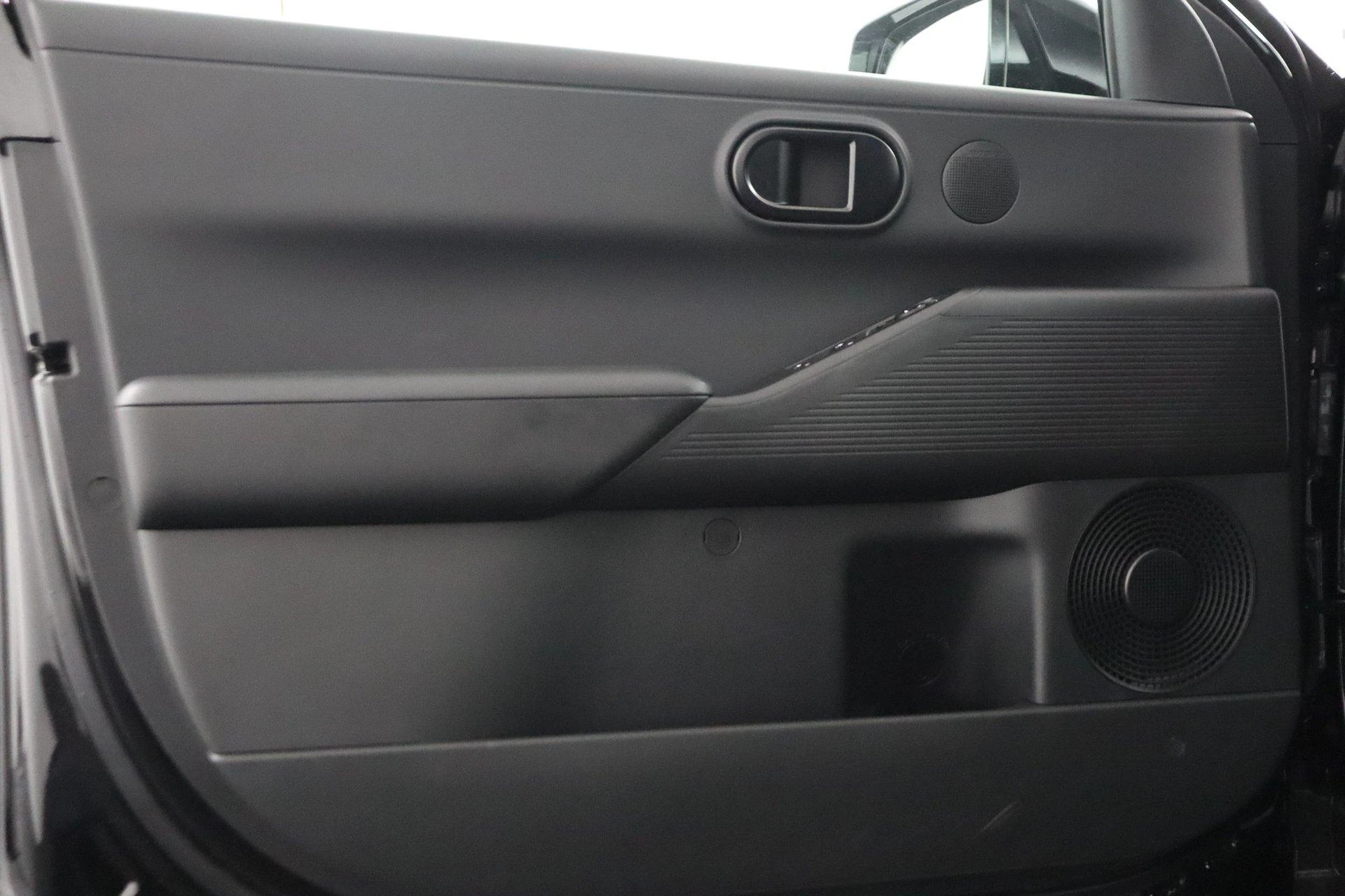 Hyundai-IONIQ 3-image-41
