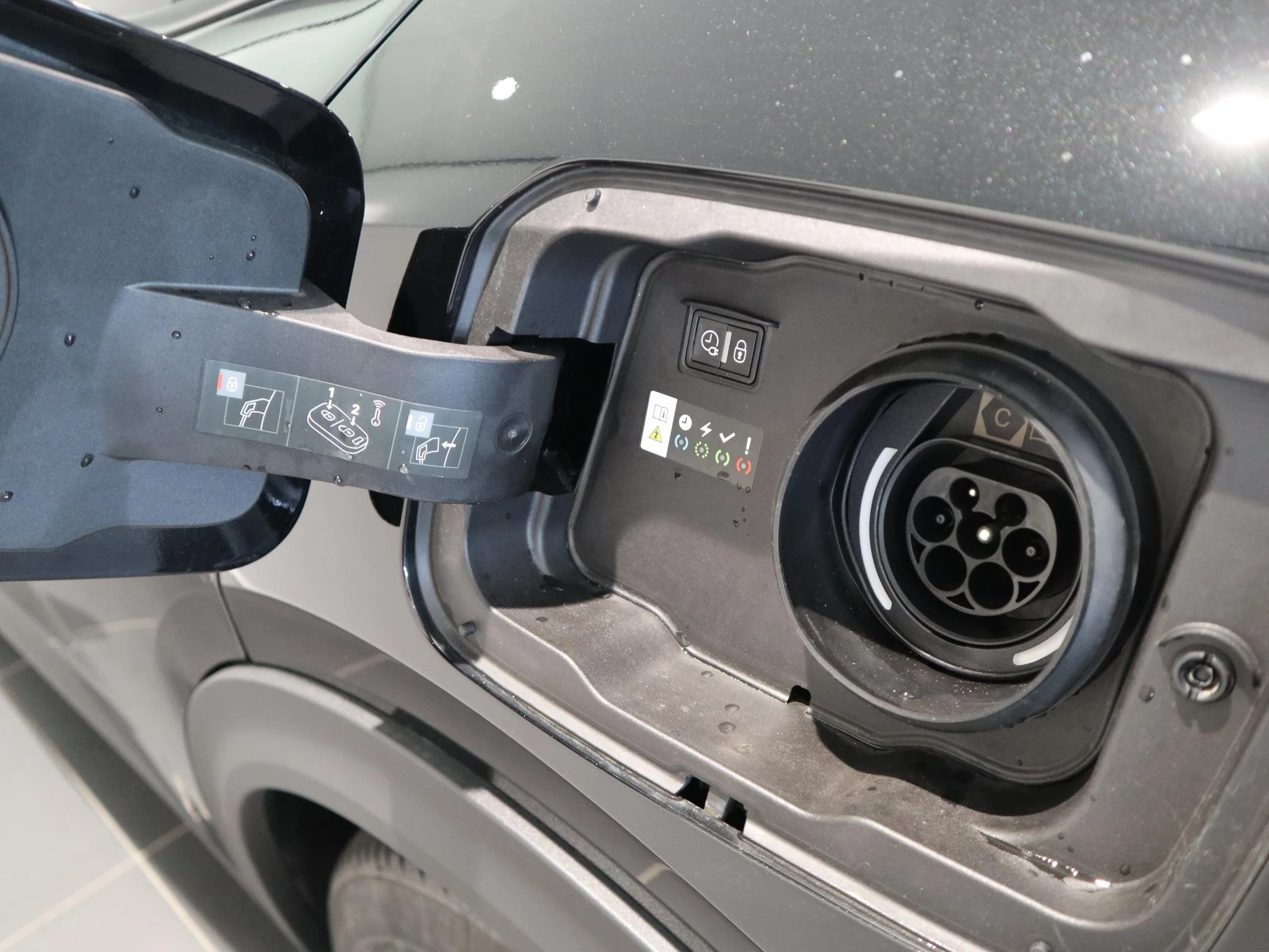 Peugeot-408-image-20