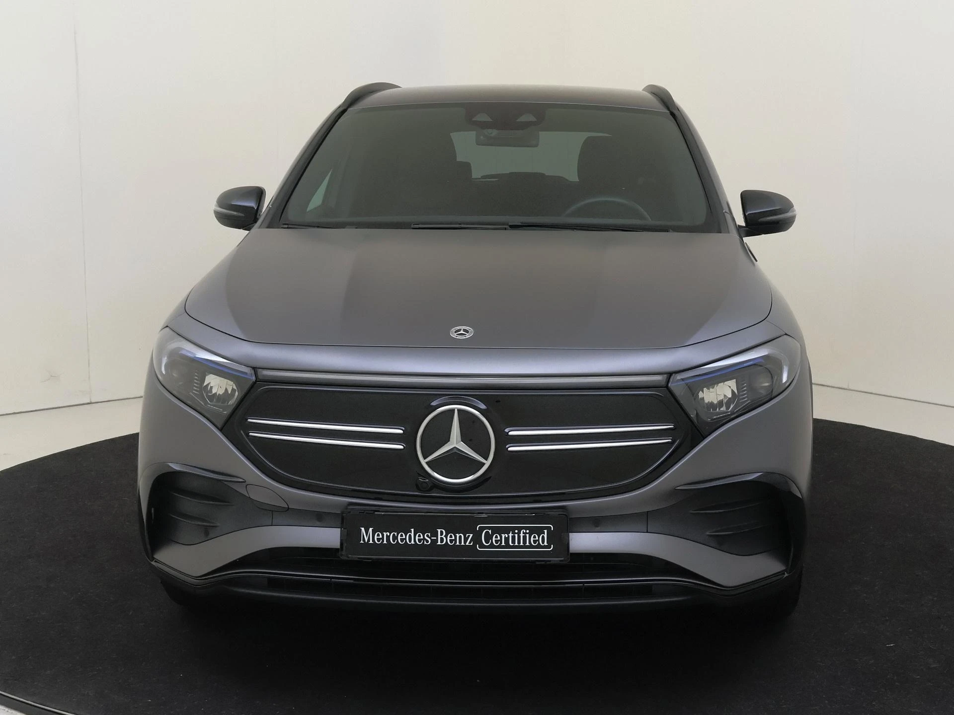 Mercedes-Benz-EQA-image-5