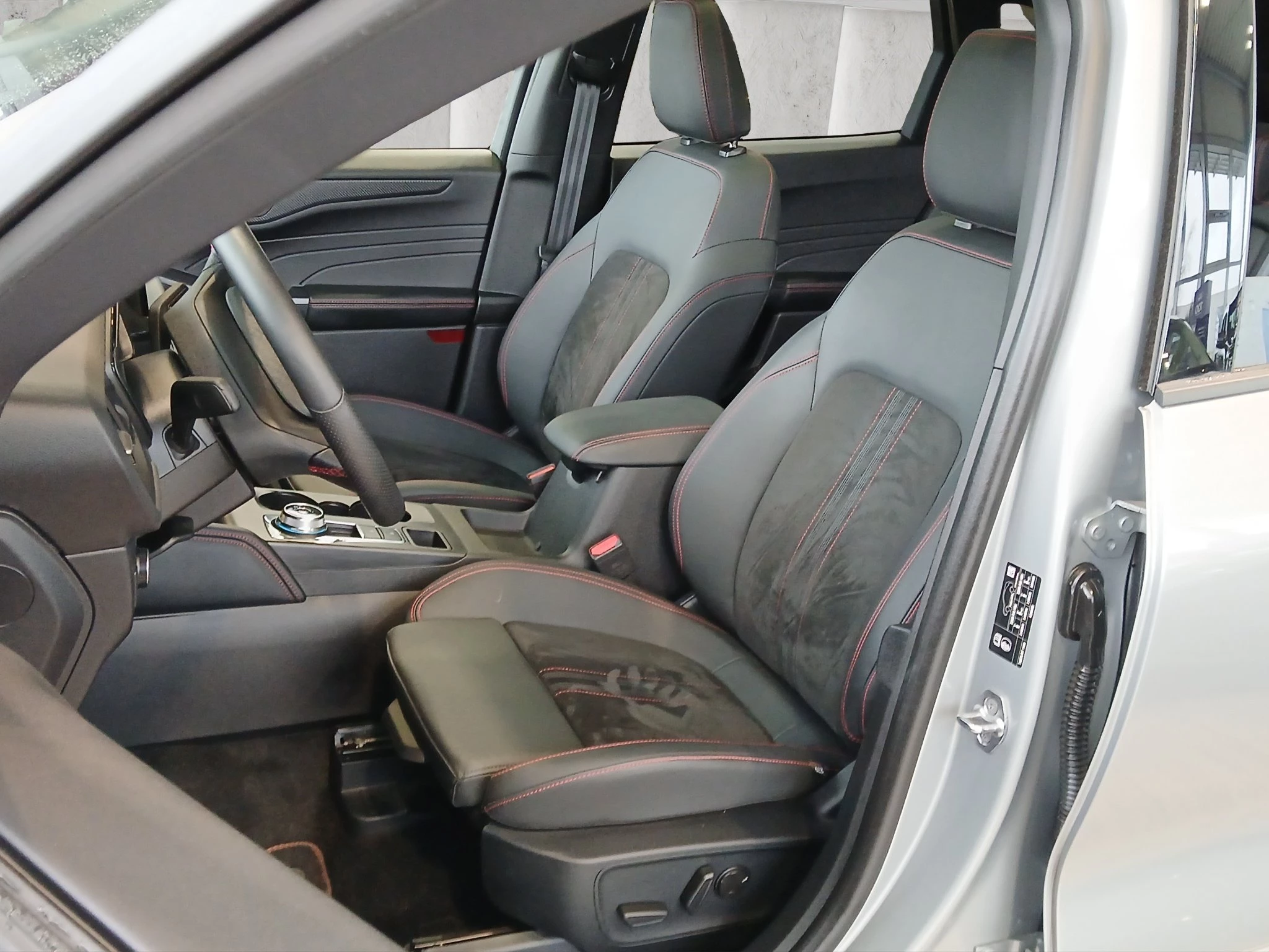 Ford-Kuga-image-9