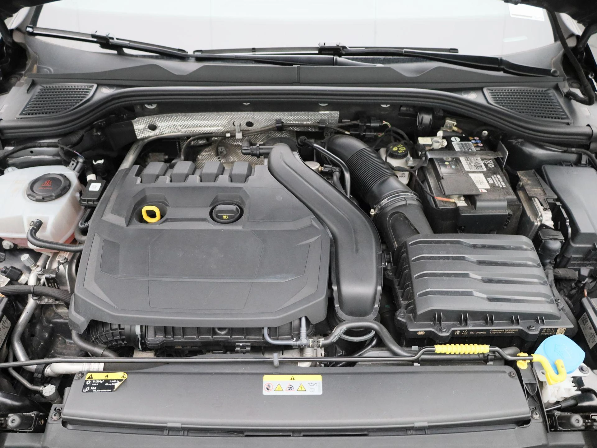 Volkswagen-Golf-image-35