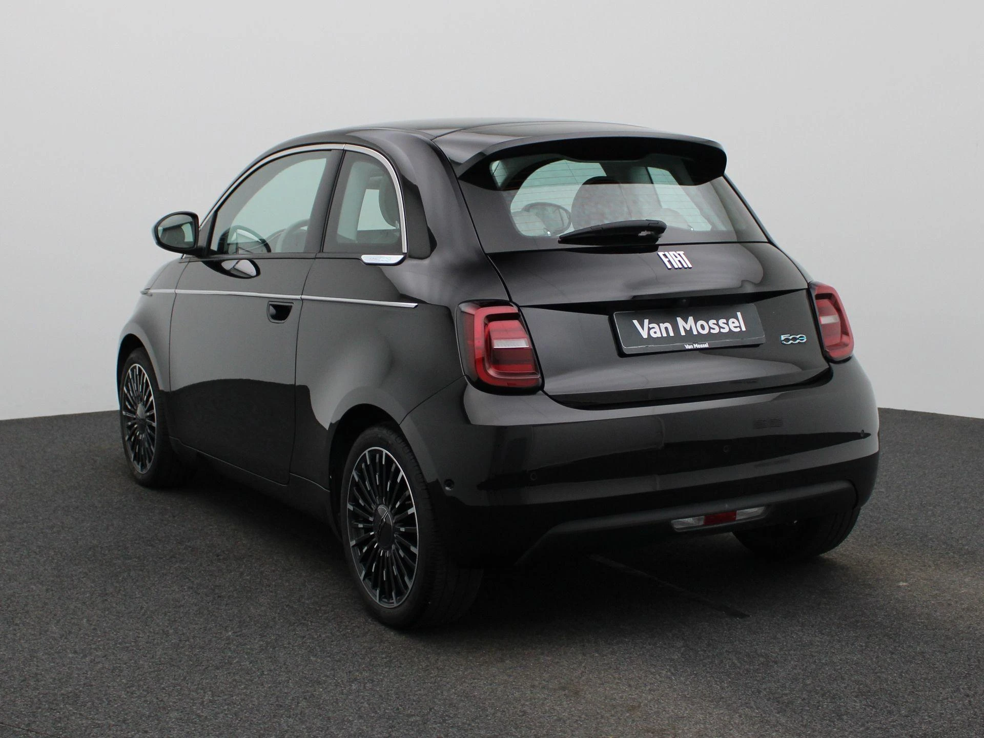 Fiat-500e-image-1