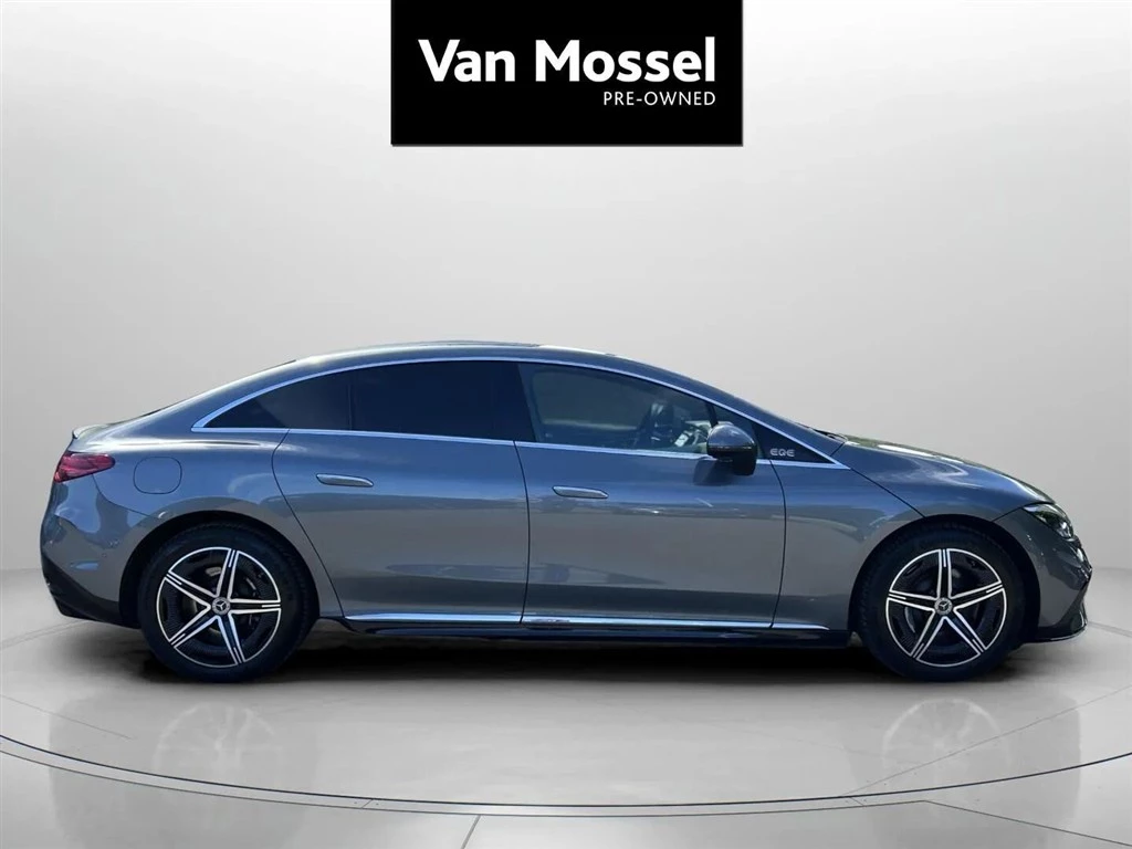 Mercedes-Benz-EQE-image-3