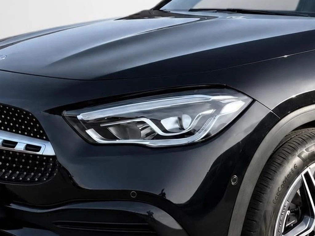 Mercedes-Benz-GLA 200-image-3