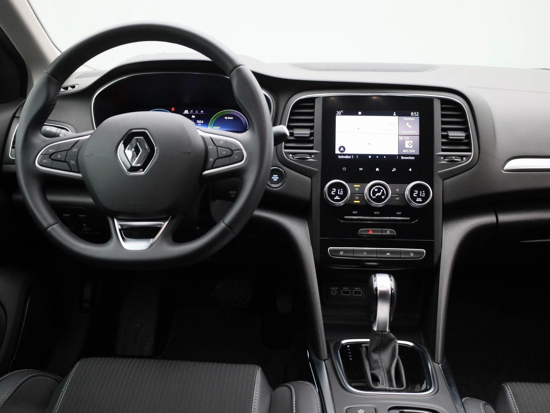 Renault-Mégane Estate-image-6