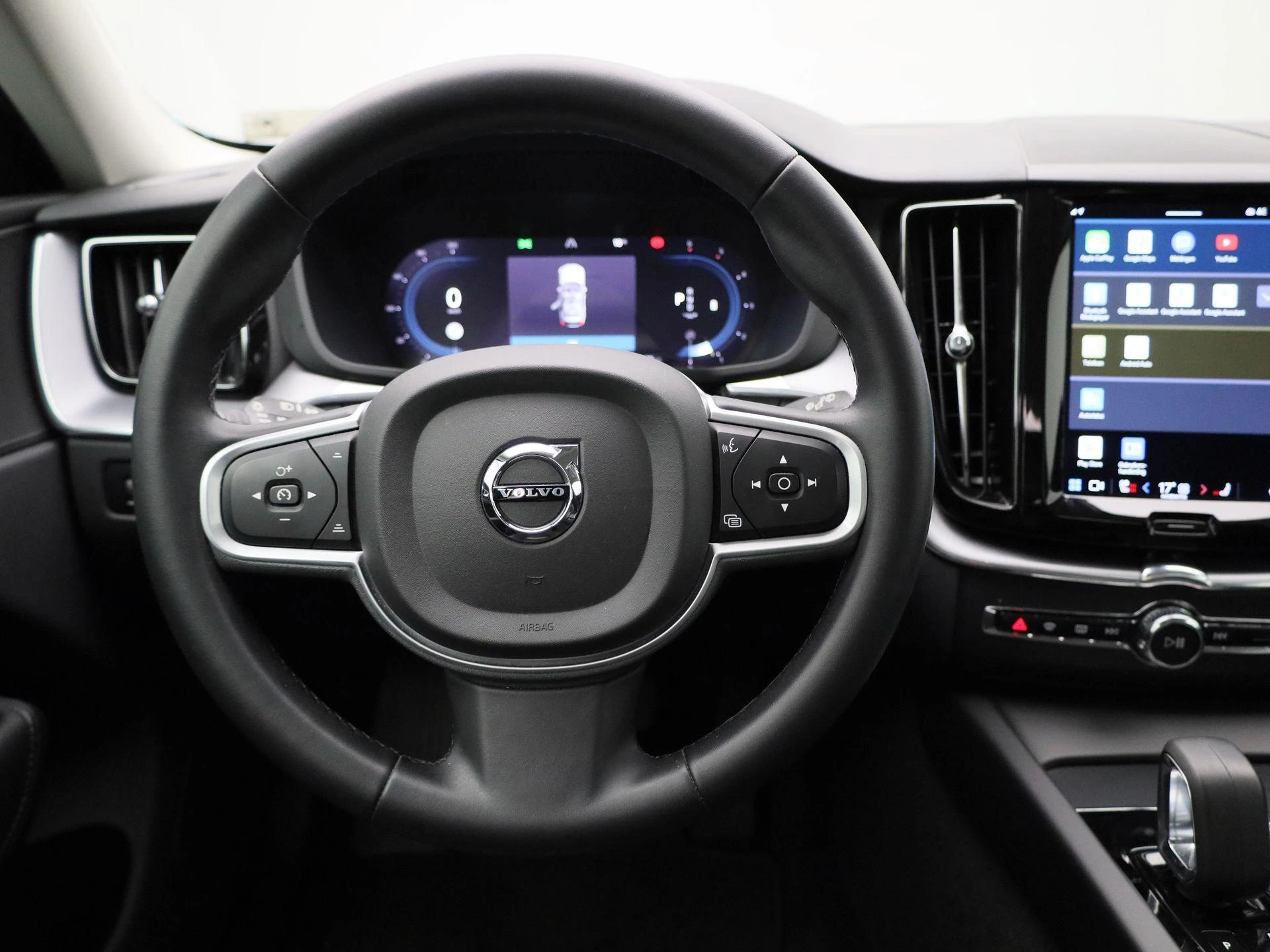 Volvo-XC60-image-6