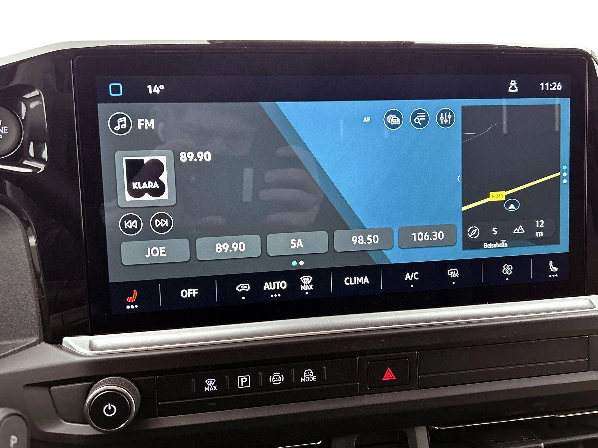 Volkswagen-e-Transporter-image-29