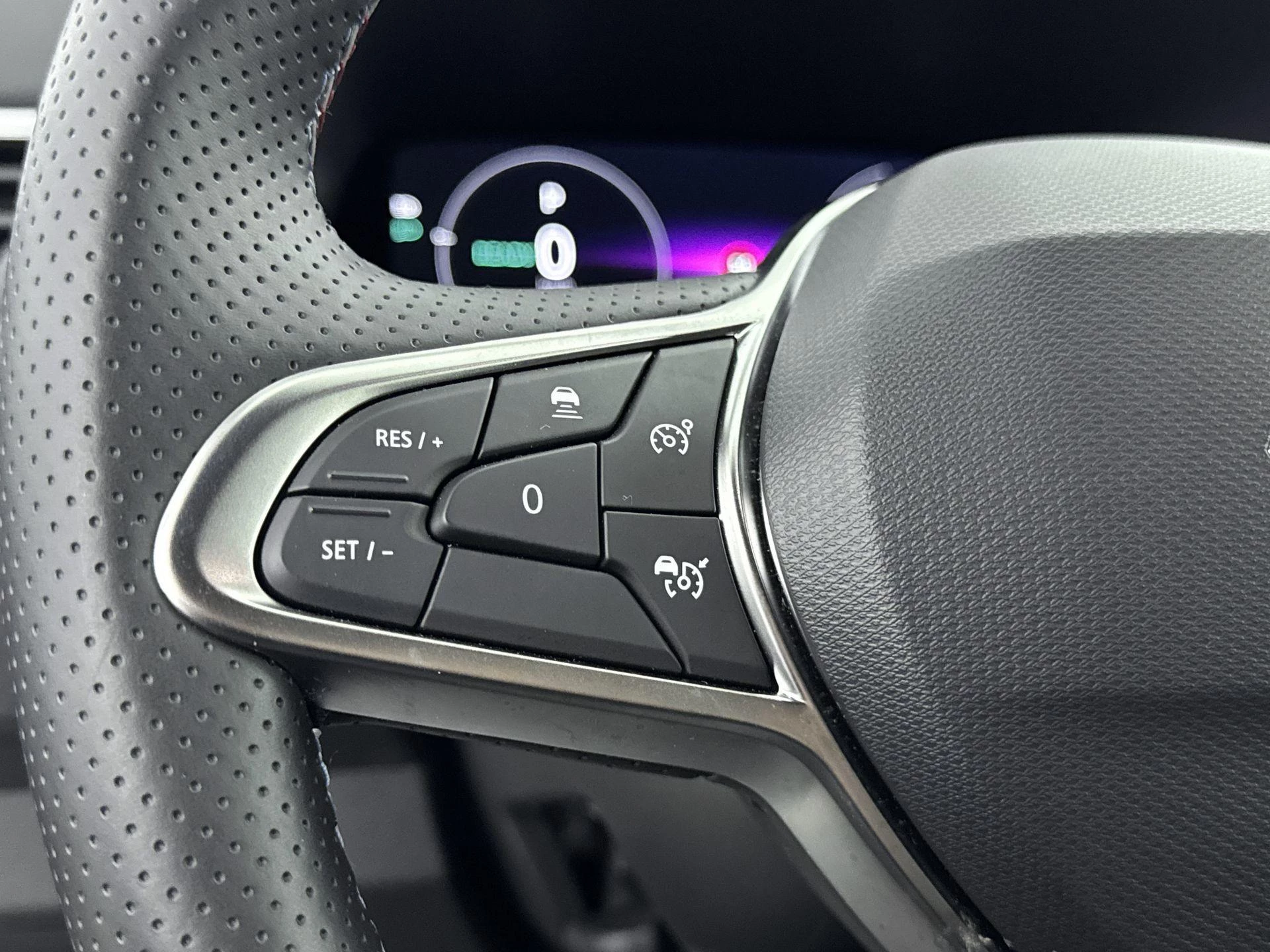 Renault-Clio-image-5