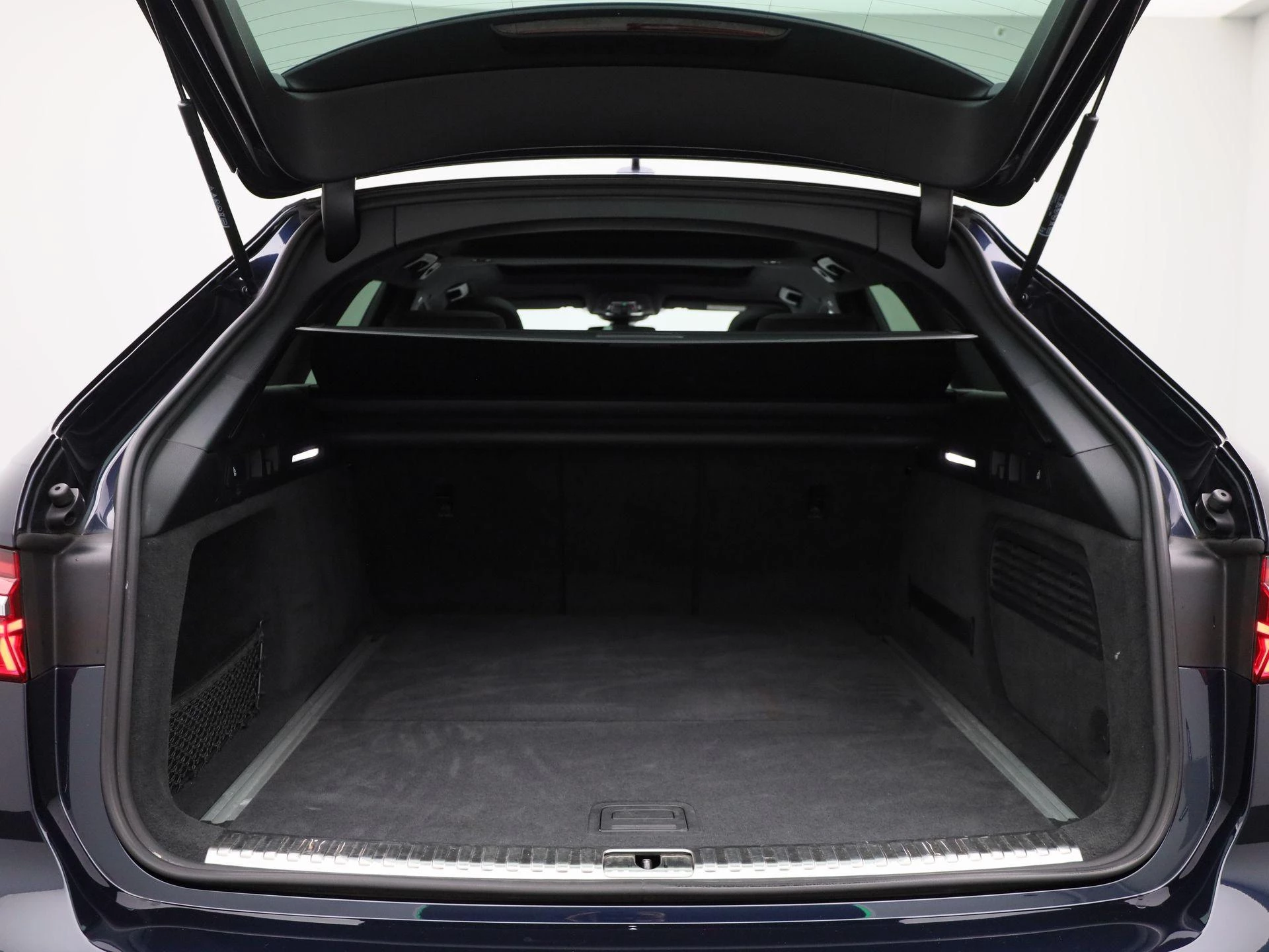 Audi A6 Avant 40 TFSI Advanced edition
