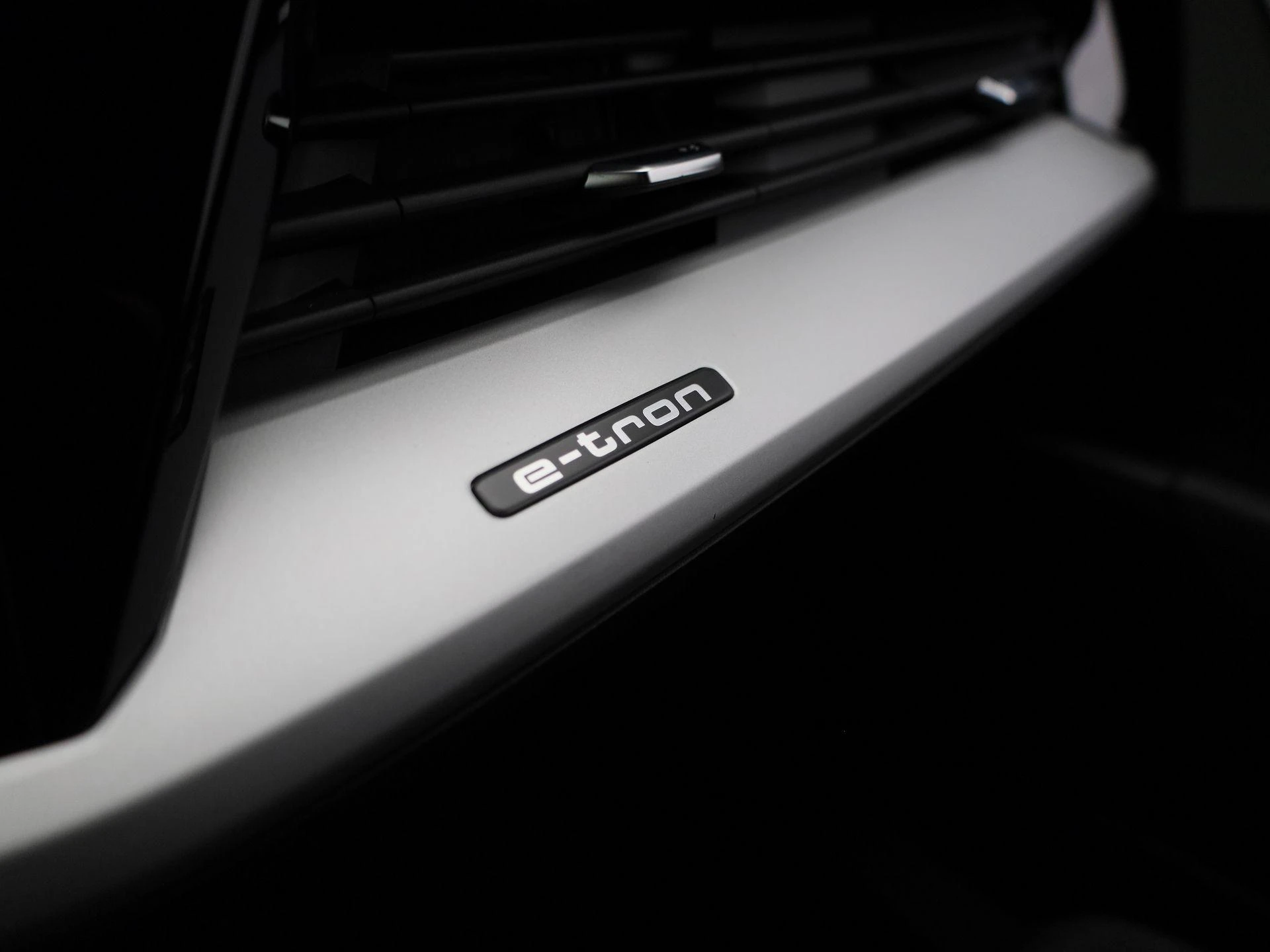 Audi-Q4 Sportback e-tron-image-40