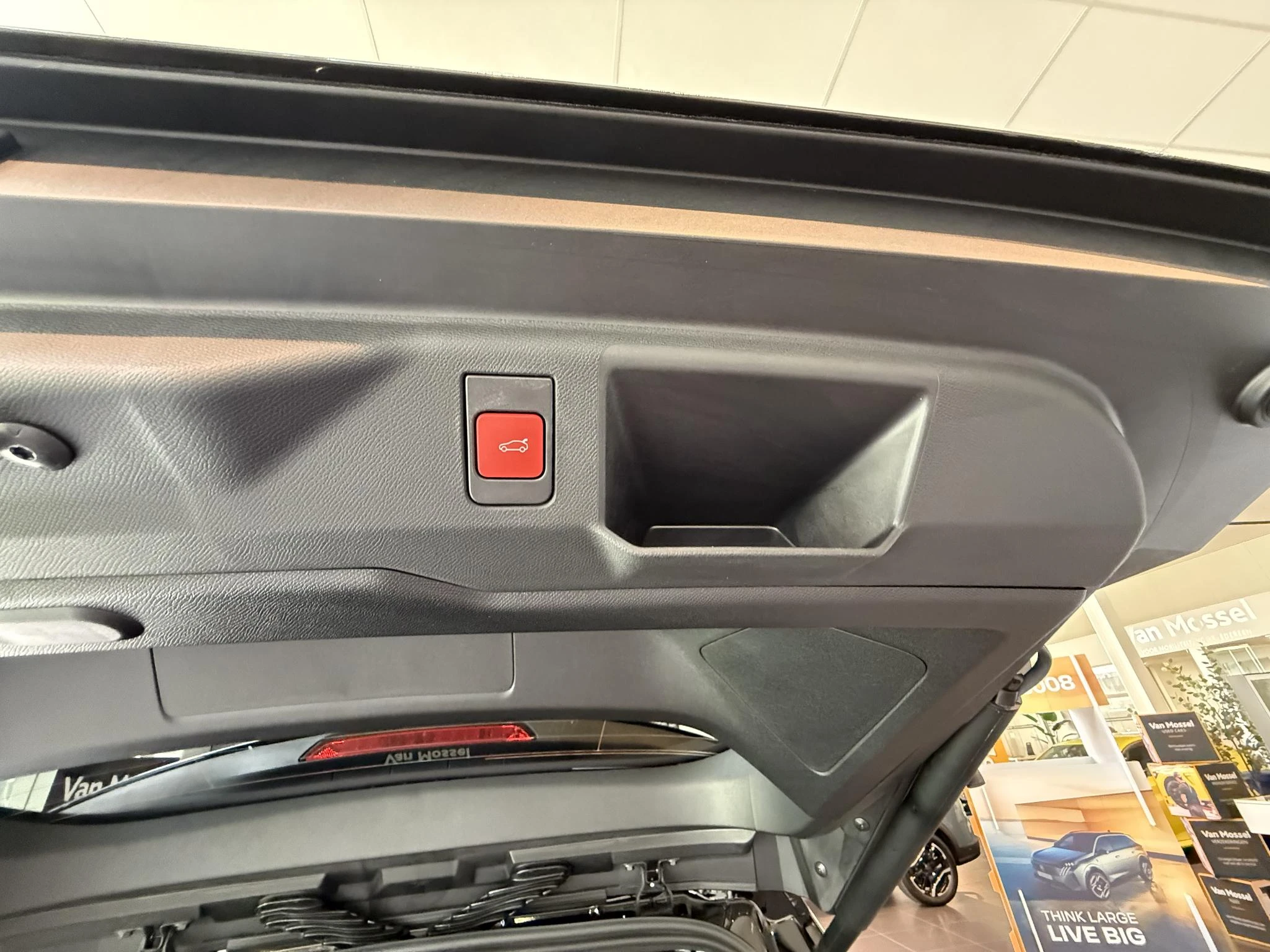 Peugeot e-5008 e-5008 210 GT