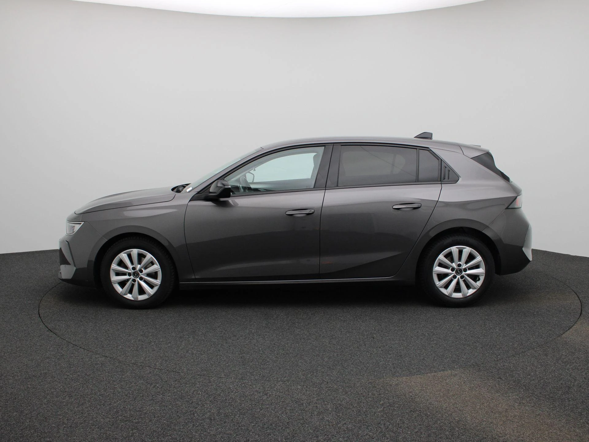 Opel-Astra-image-3