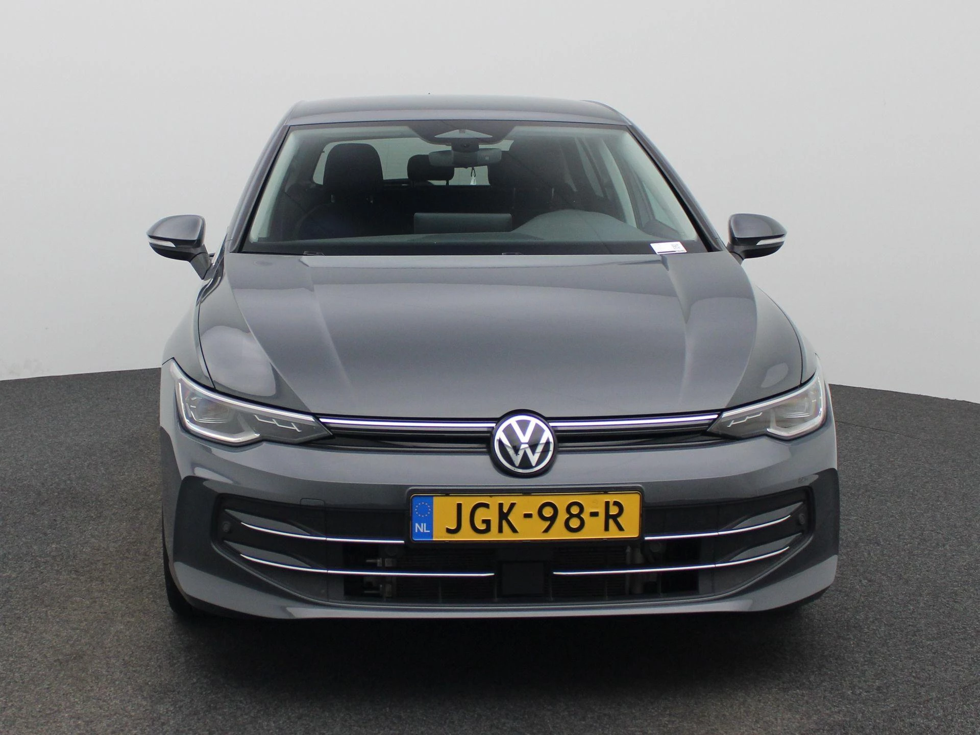Volkswagen-Golf-image-2