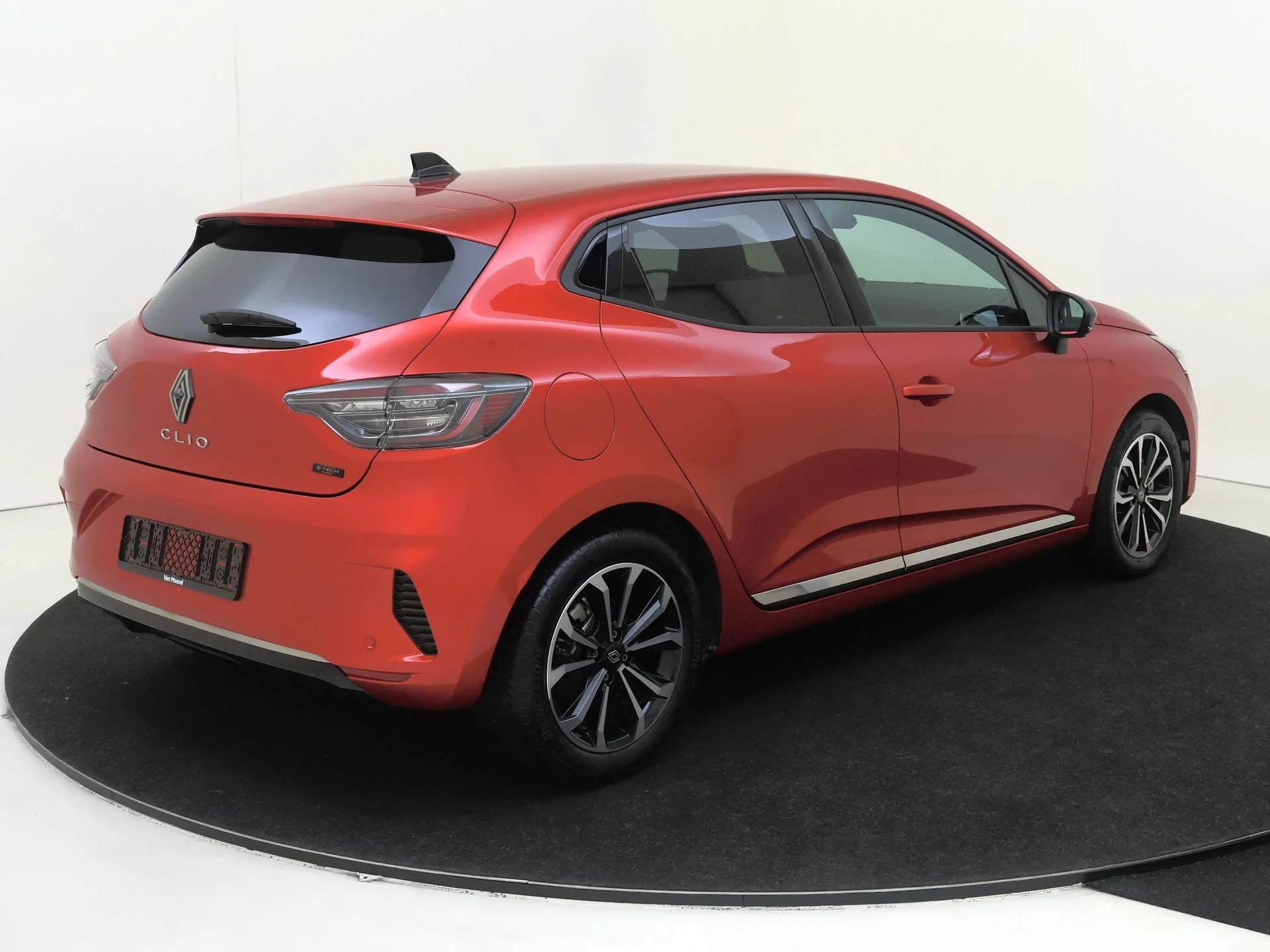 Renault-Clio-image-7