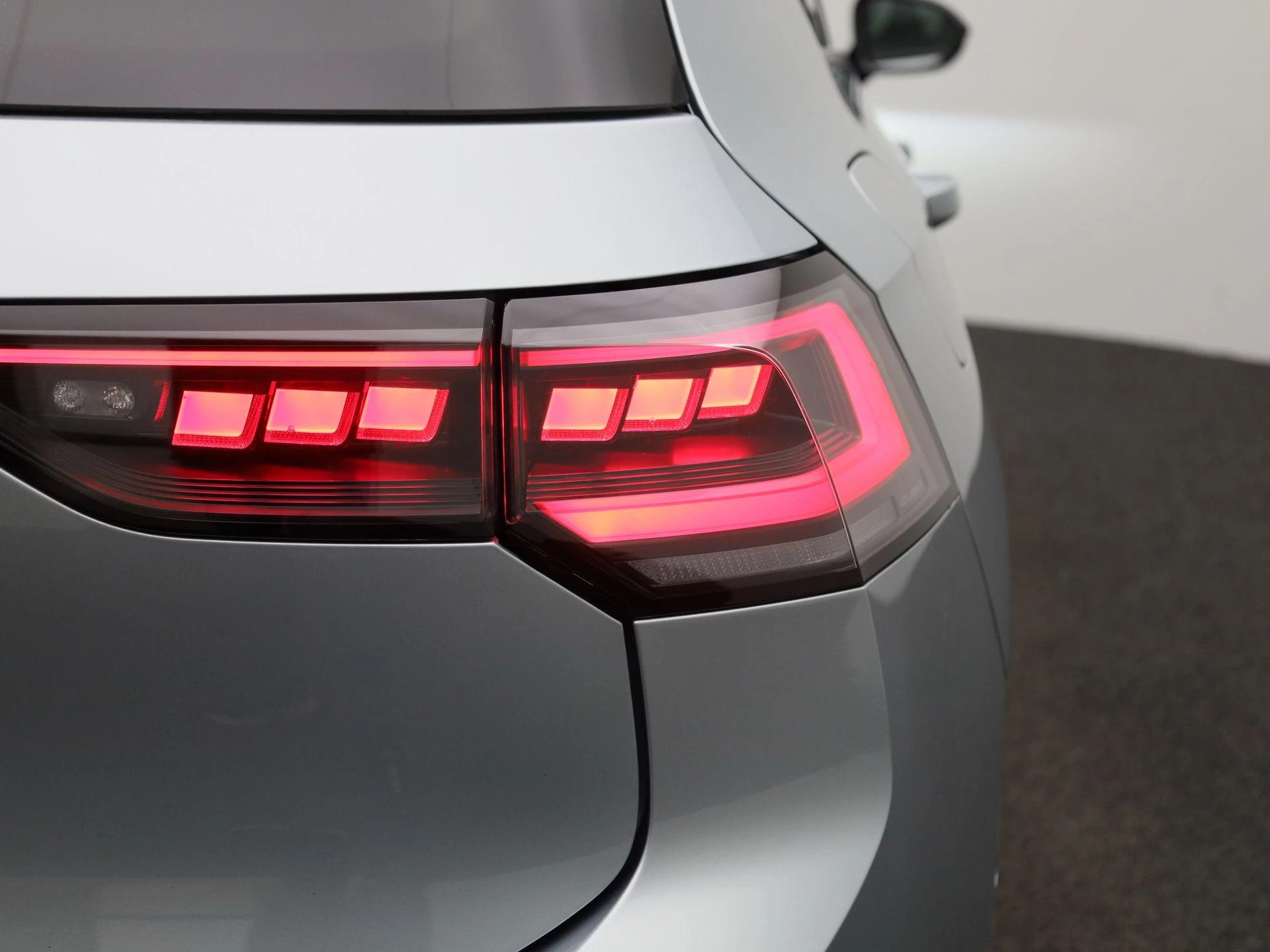 Volkswagen-Golf-image-42