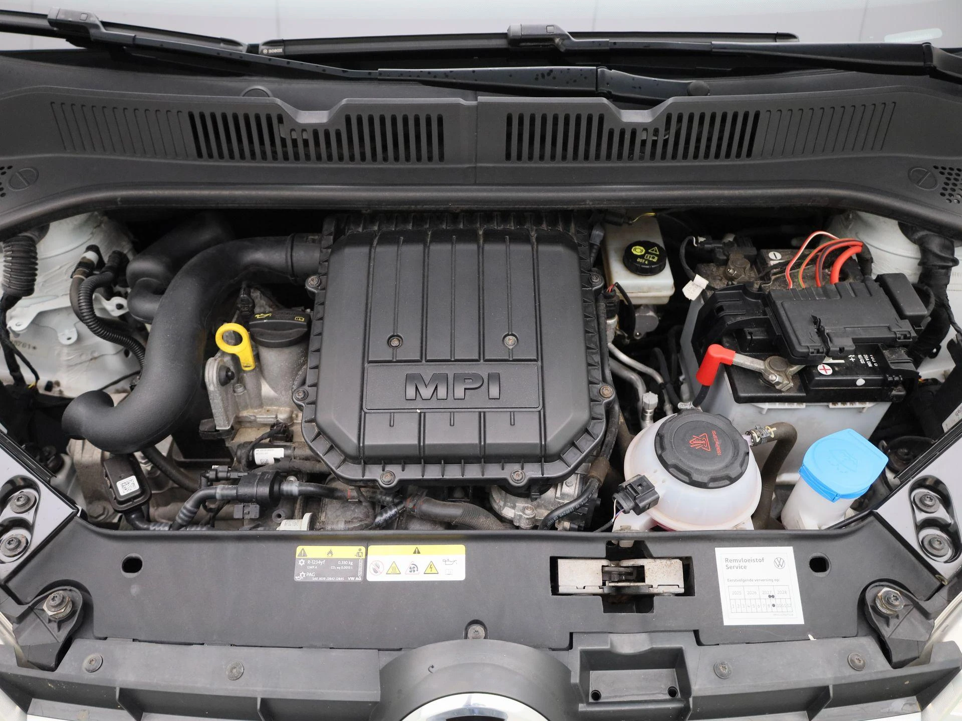 Volkswagen-up!-image-29