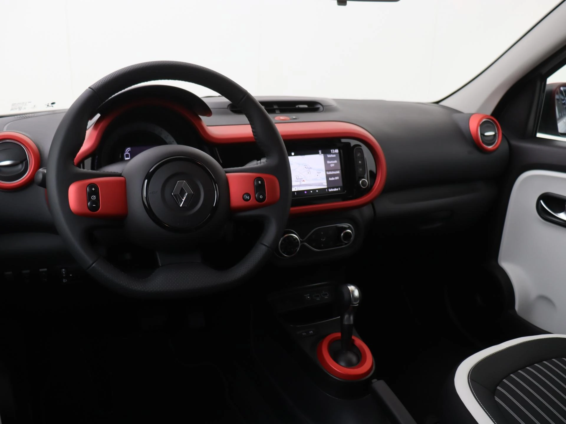 Renault-Twingo-image-5