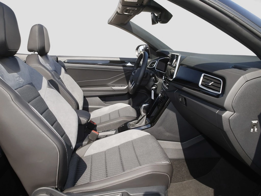 Volkswagen-T-Roc-image-6