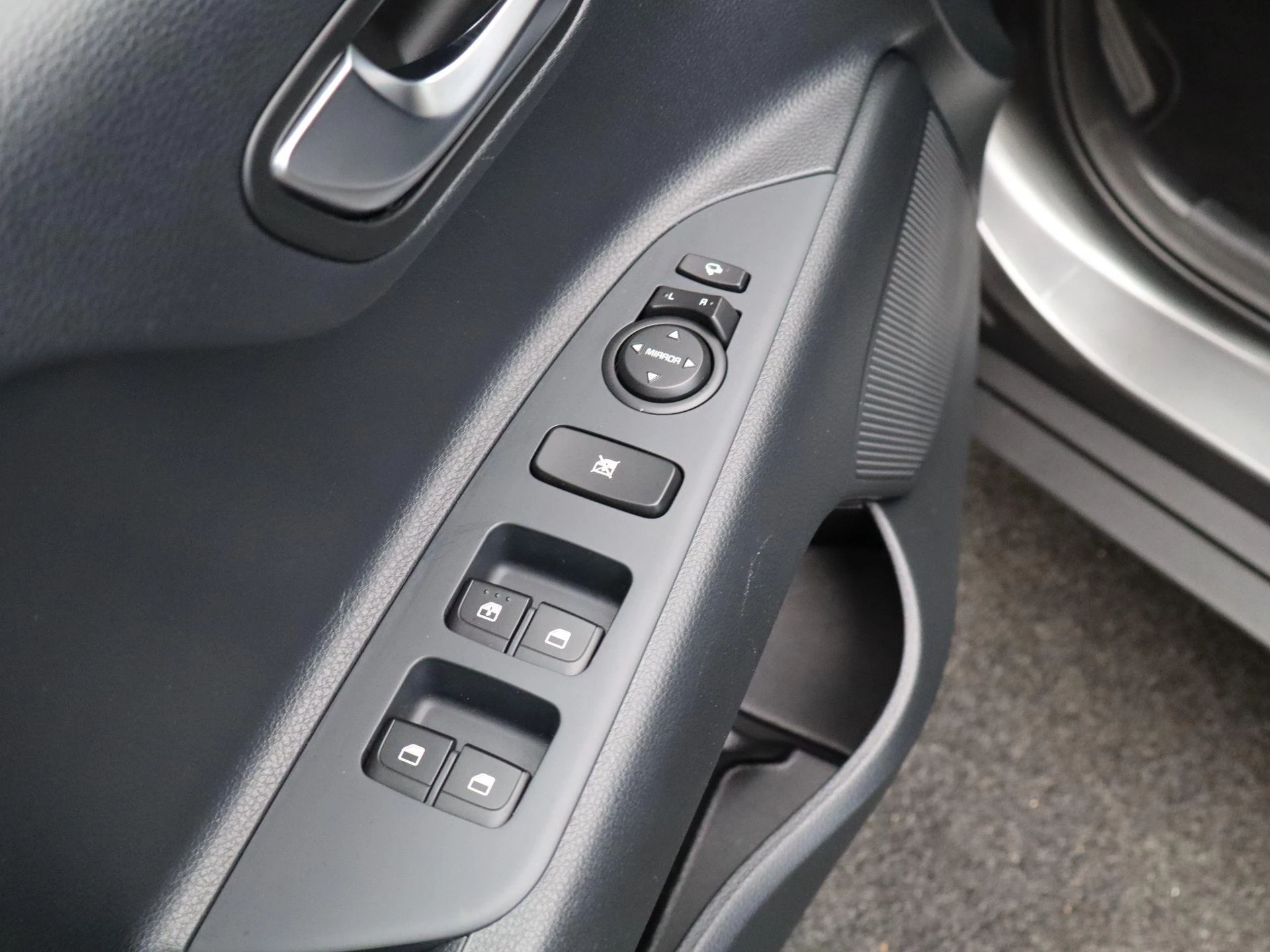 Kia Stonic 1.0 T-GDi MHEV DynamicPlusLine