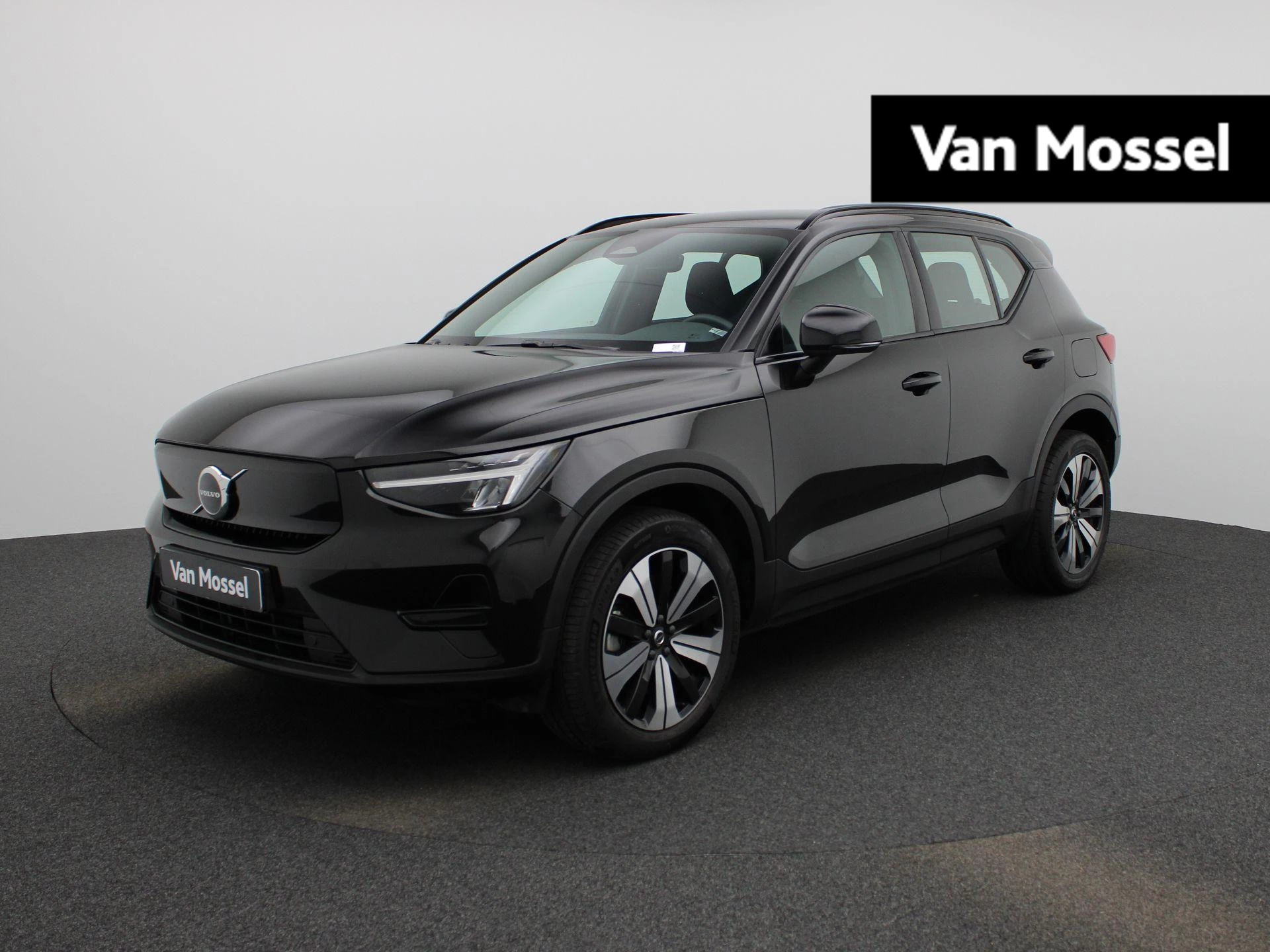Volvo-XC40-image-0