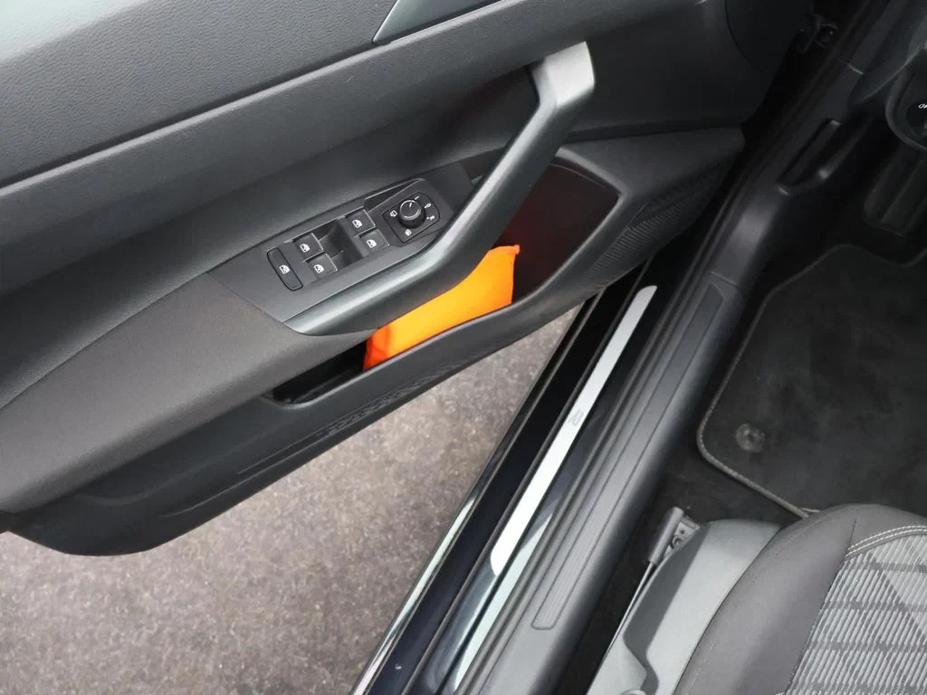 Volkswagen-Taigo-image-12