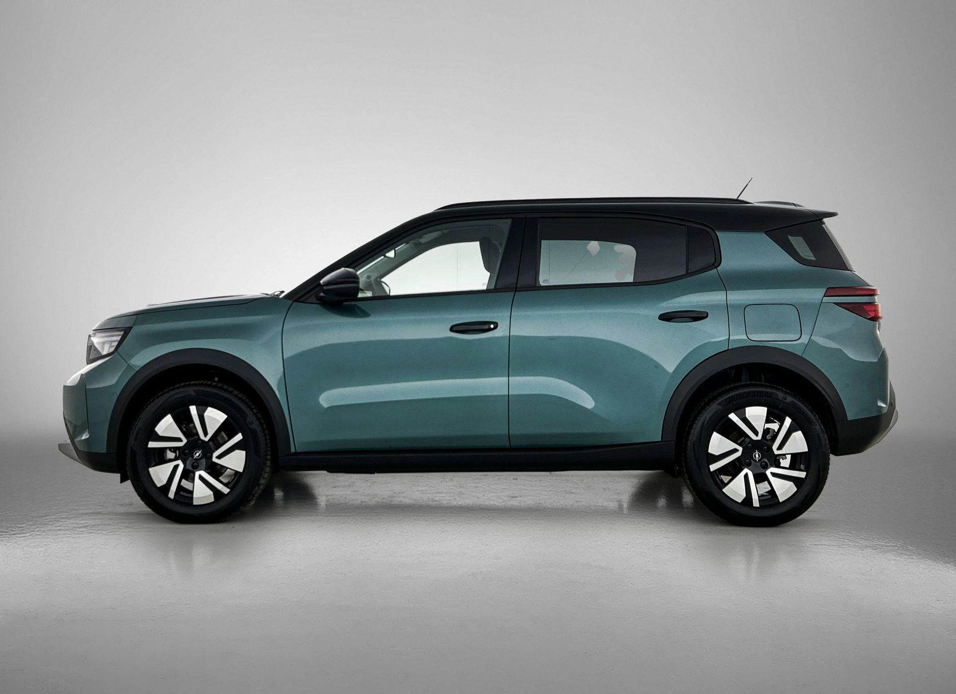 Opel-Frontera-image-2