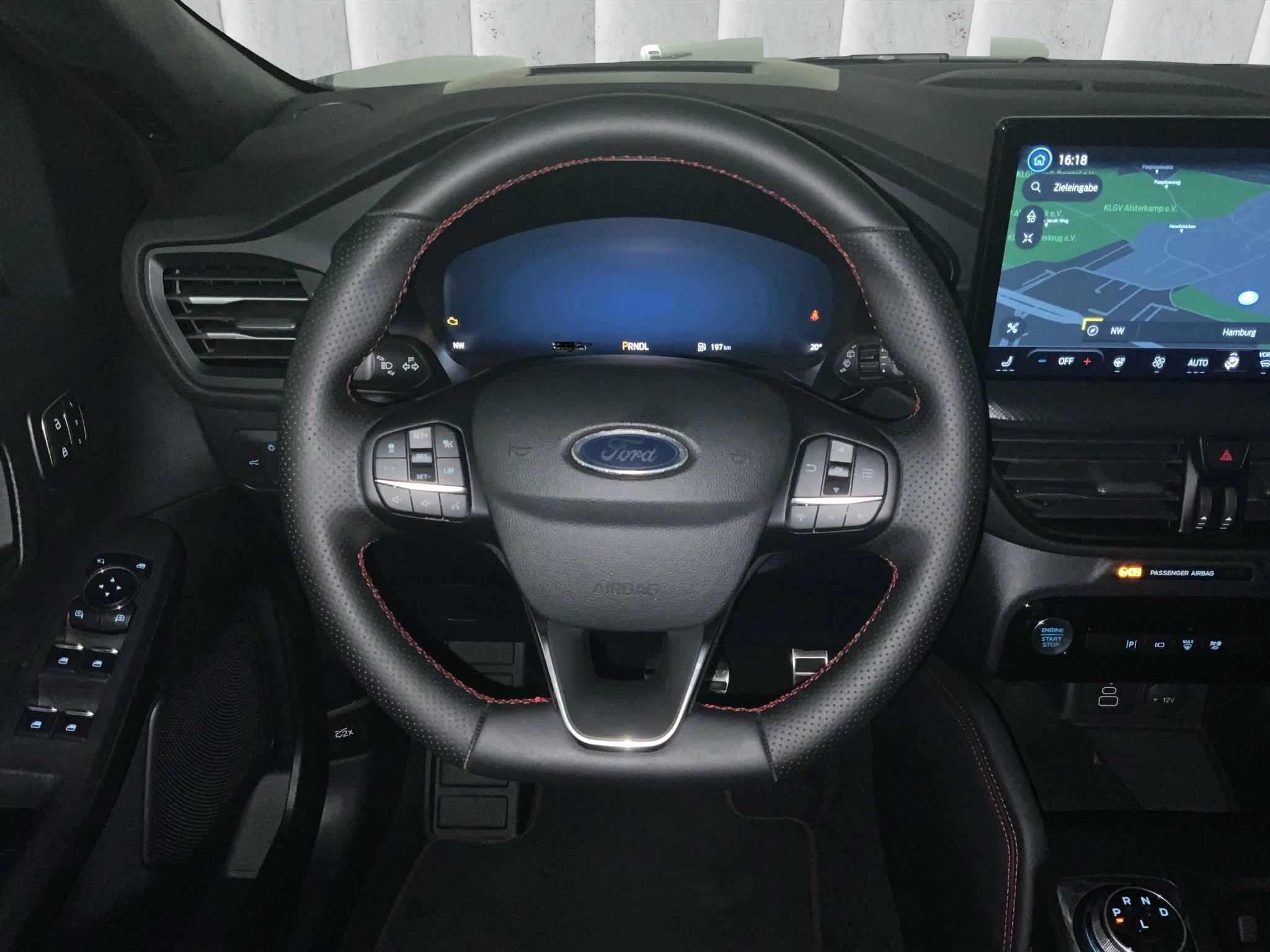 Ford Kuga ST-Line X Aut.*PANO*AHK*360GRAD*LED-MATRIX*NAVI*GRA*WINTER-PKT.