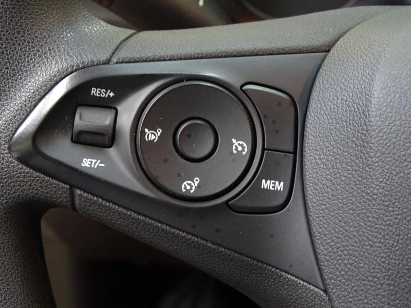 Opel-Crossland X-image-16
