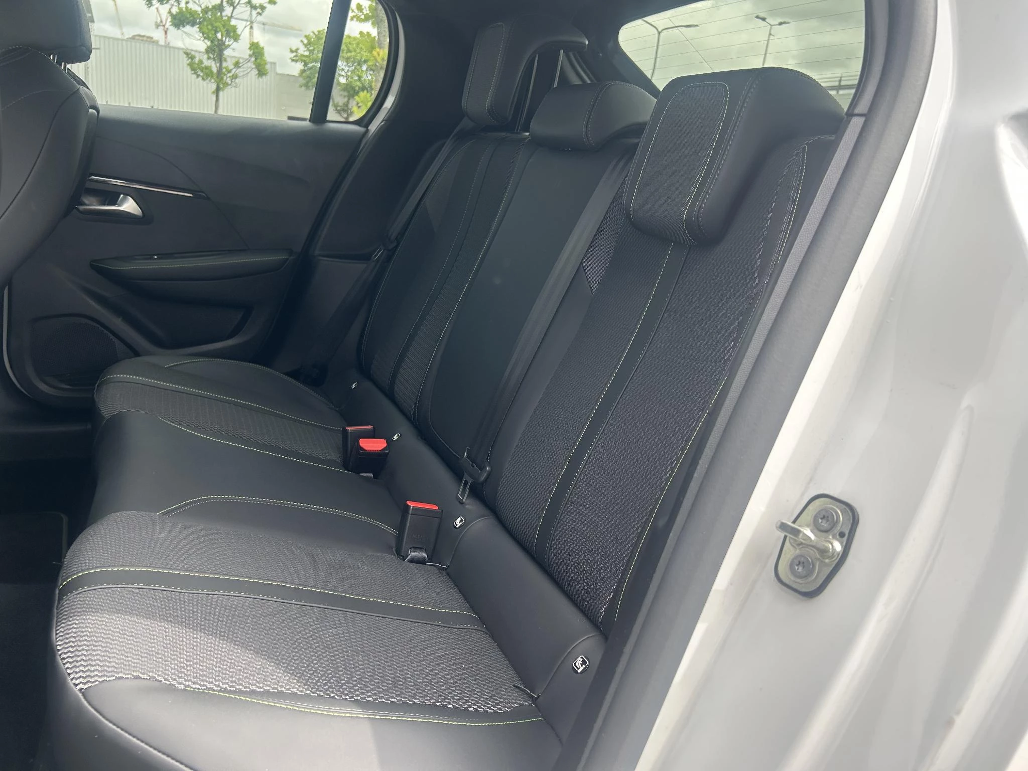 Peugeot-208-image-22
