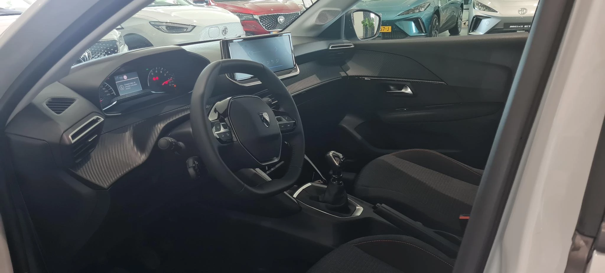 Peugeot-208-image-9