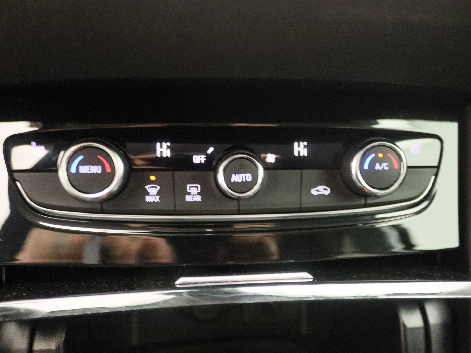 Opel-Grandland X-image-17