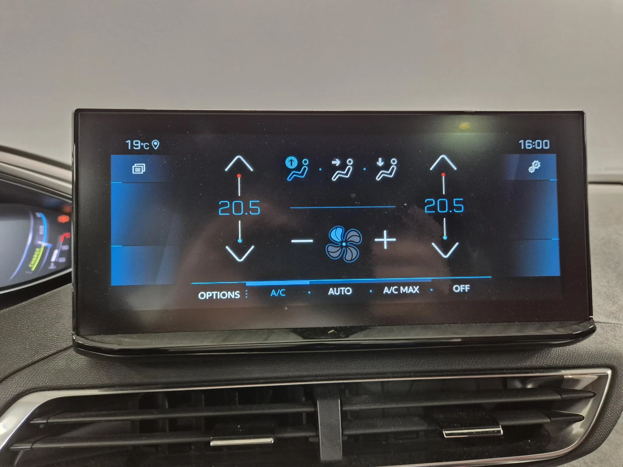 Peugeot 5008 GT 1.2 131PK Mild Hybrid