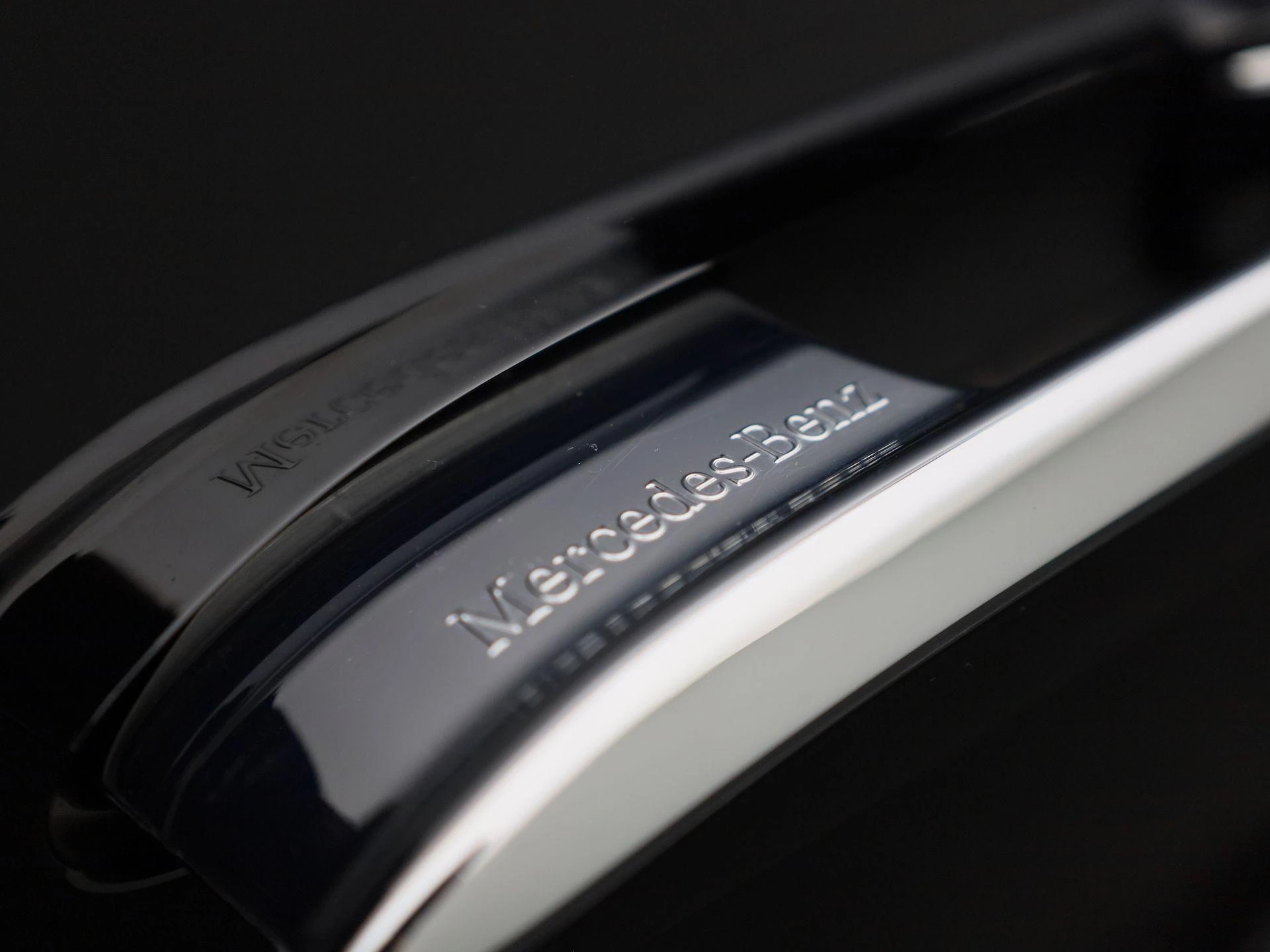 Mercedes-Benz-EQE-image-47