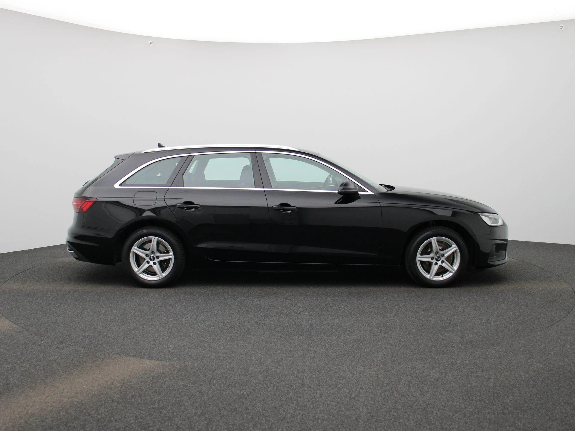 Audi-A4-image-6