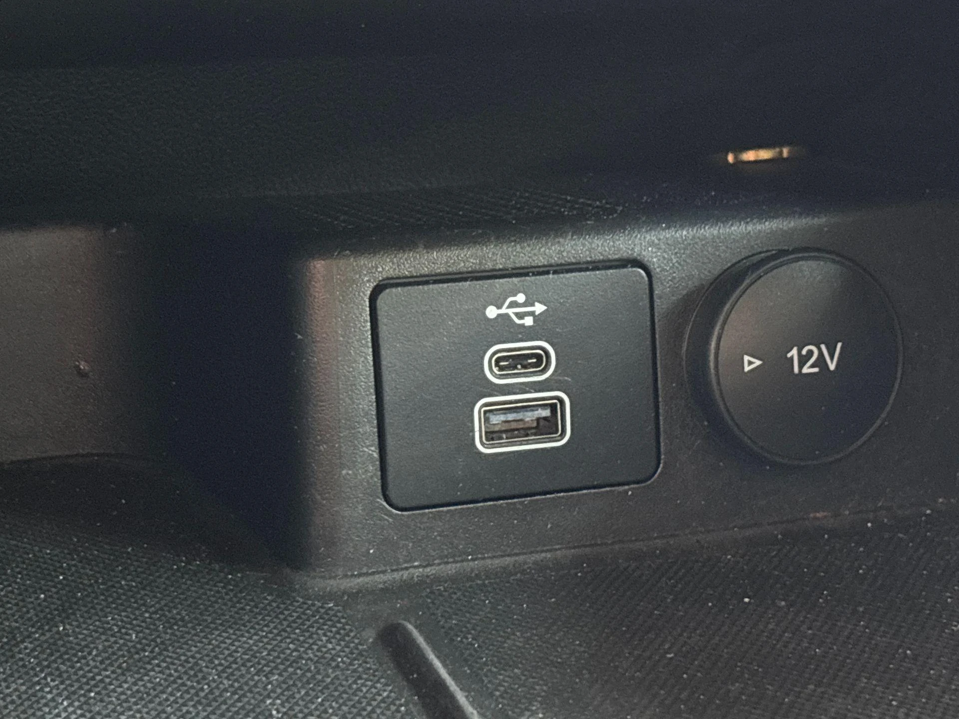 Ford-Kuga-image-28