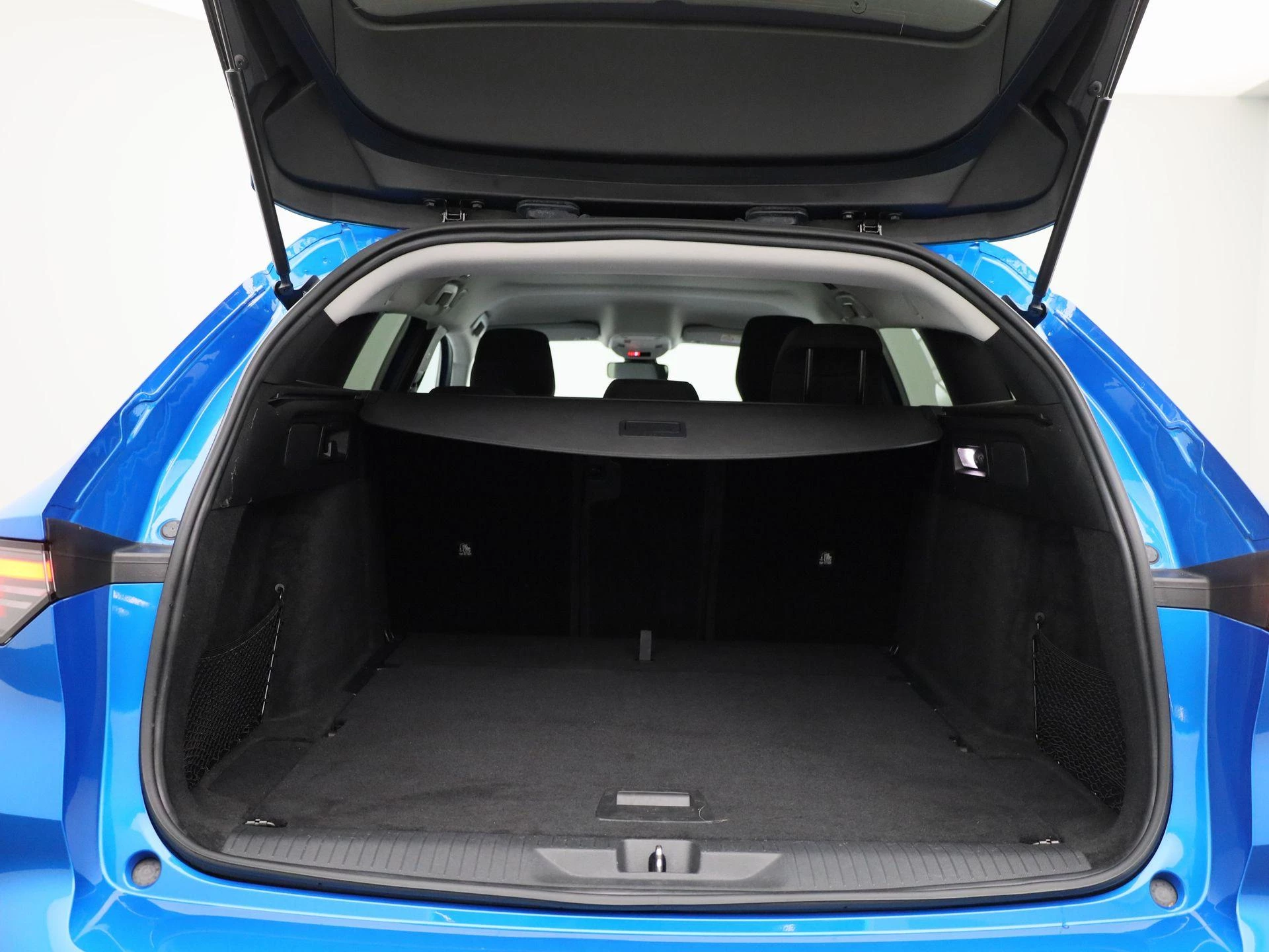 Opel-Astra-image-13