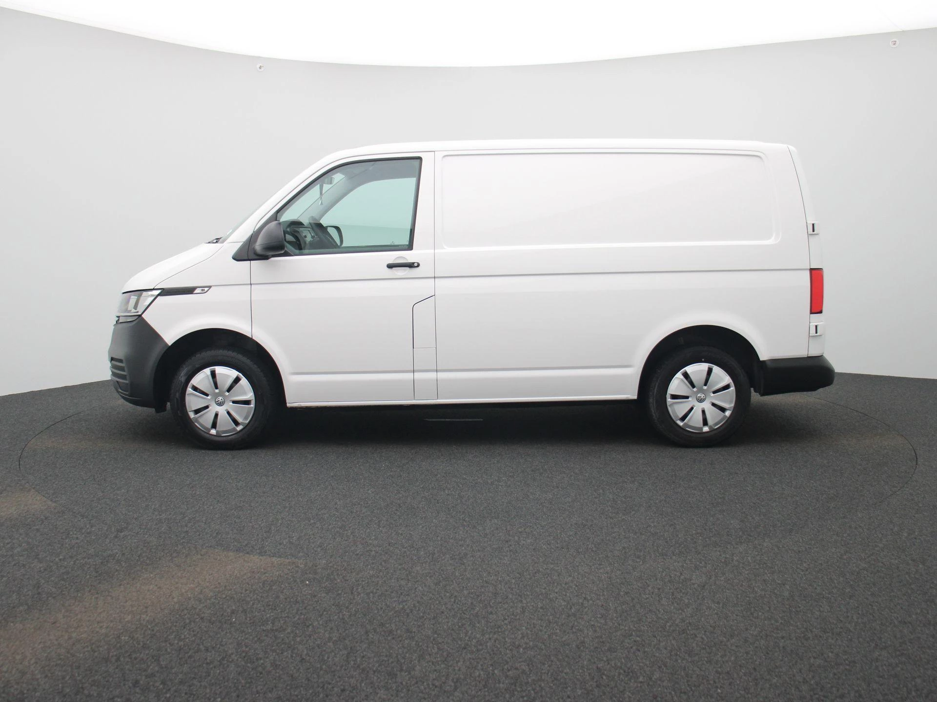 Volkswagen-Transporter-image-3