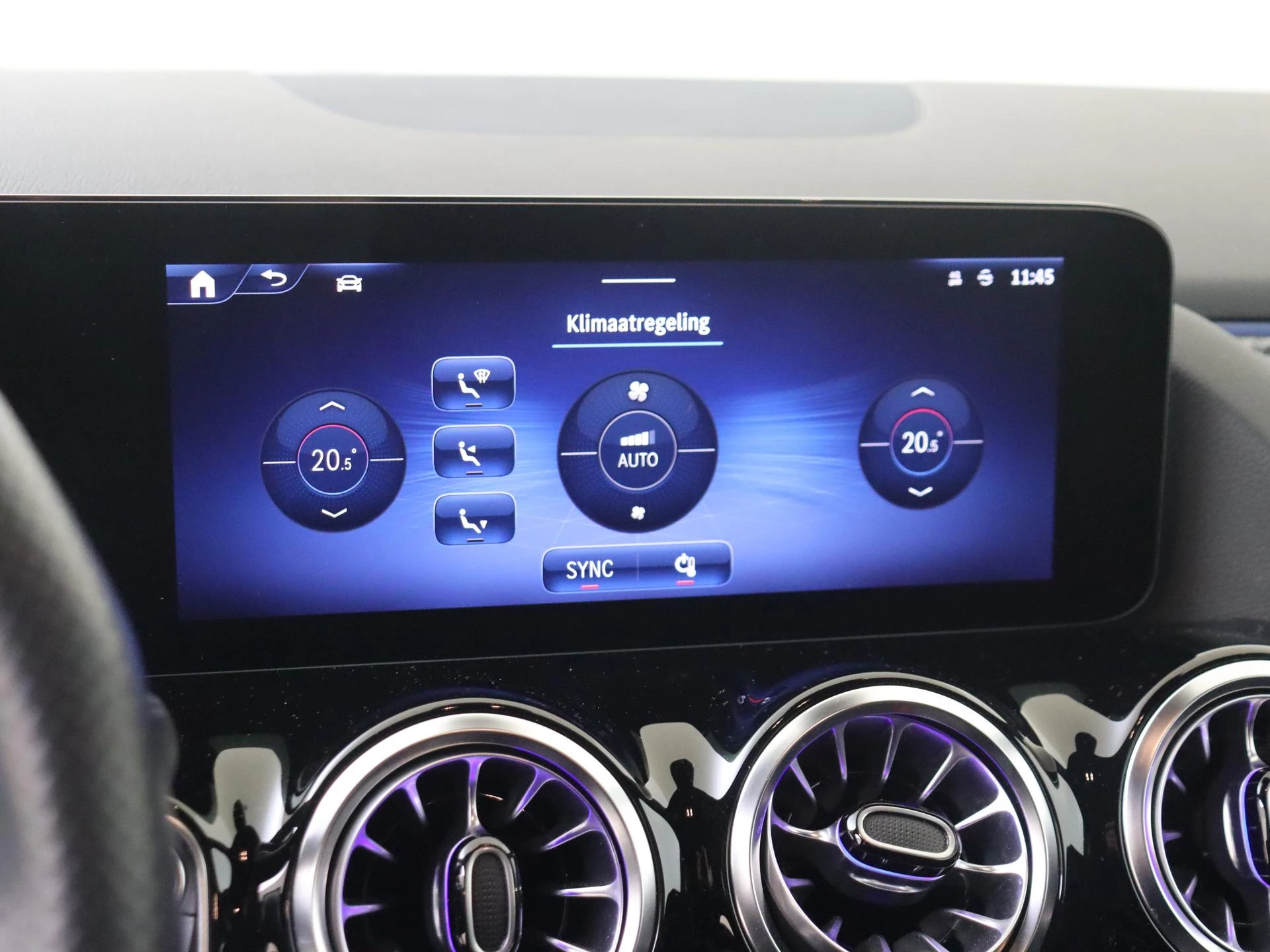 Mercedes-Benz-B-Klasse-image-21