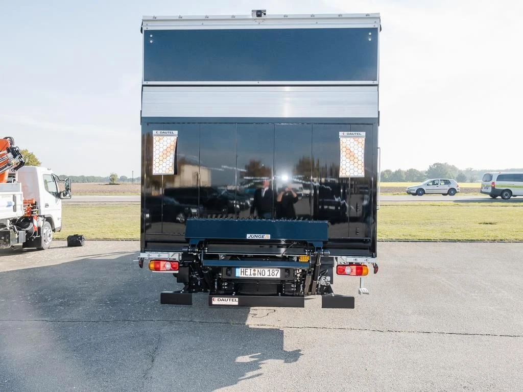 FUSO-Canter-image-10