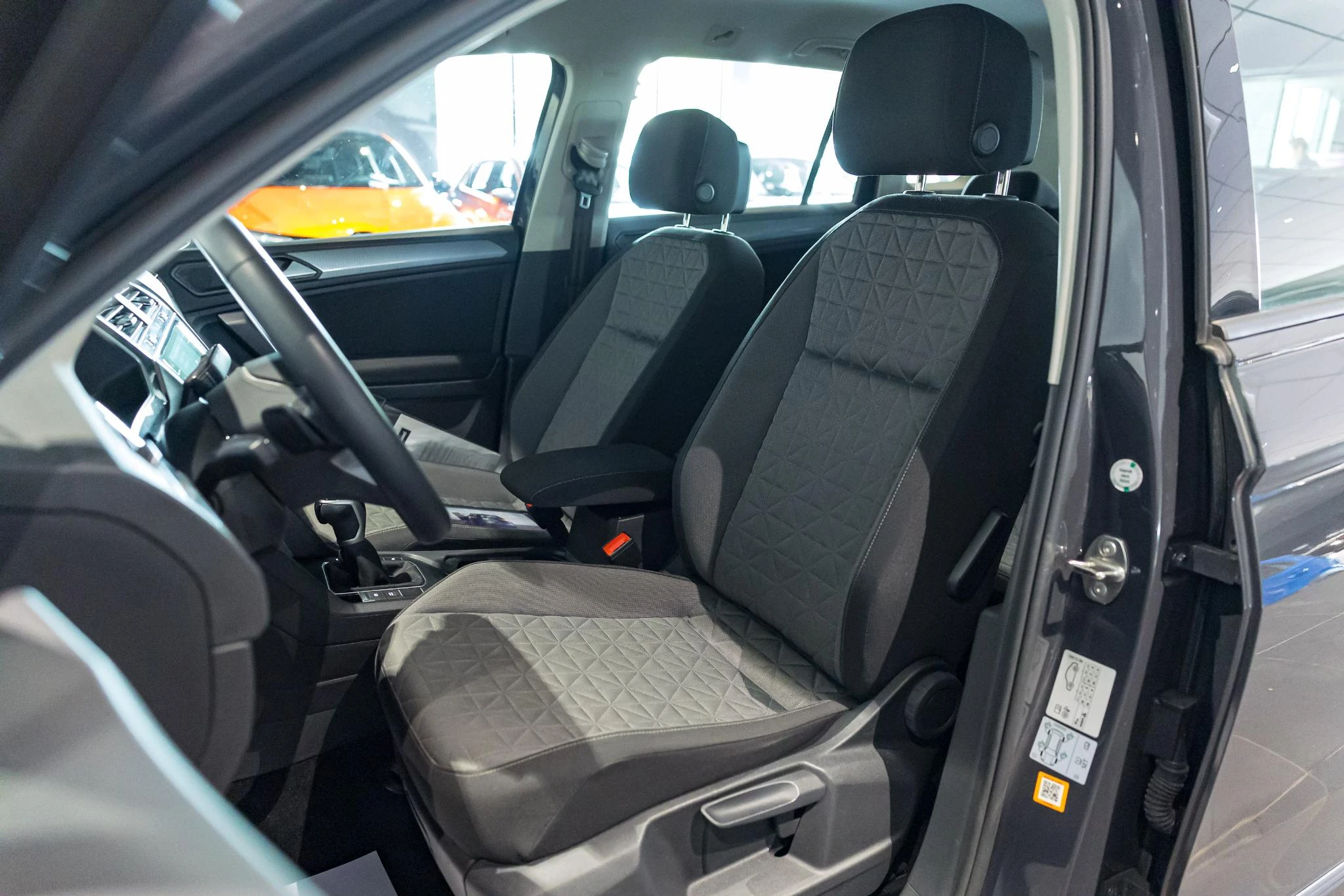 Volkswagen-Tiguan-image-22