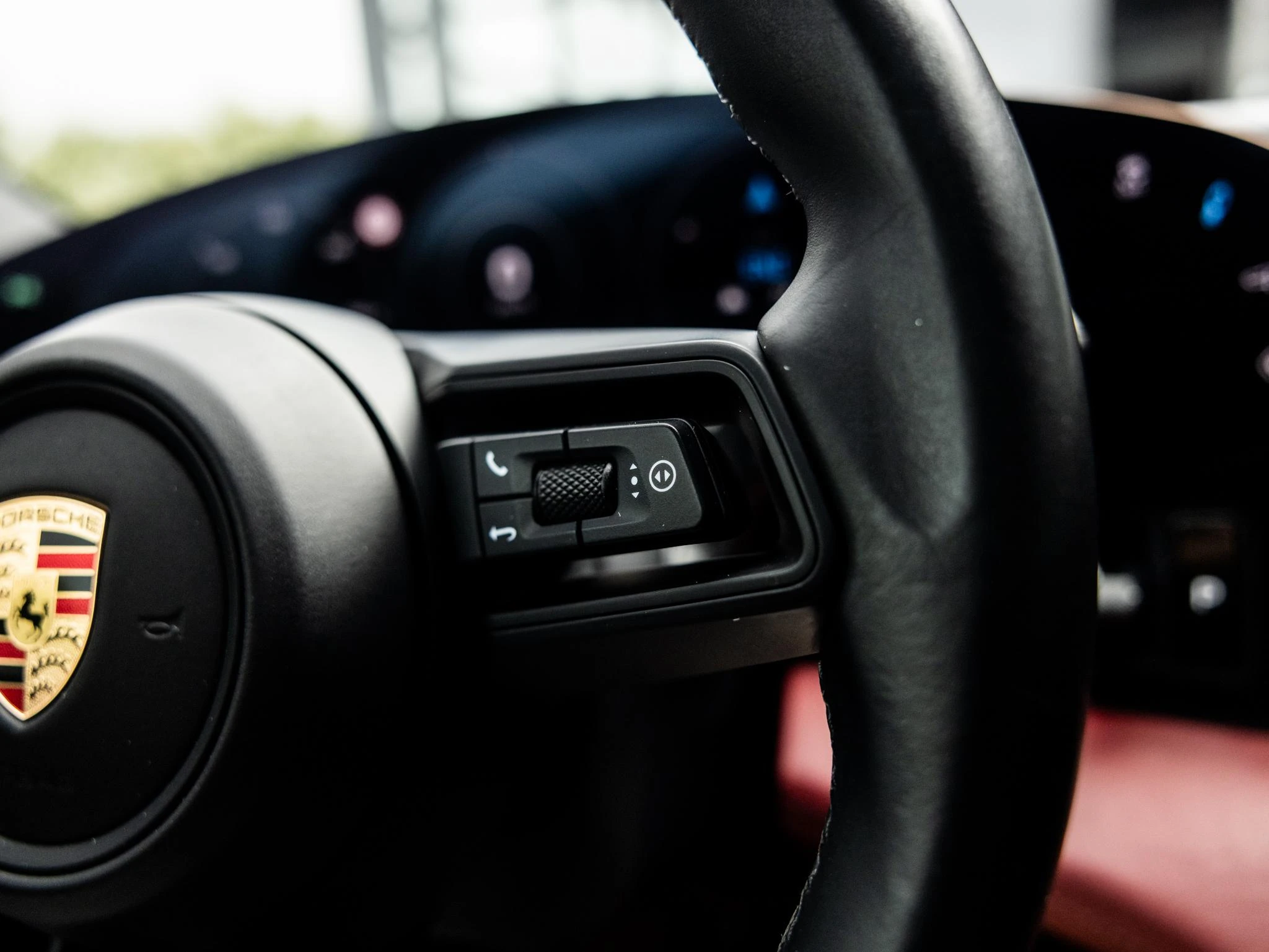 Porsche-Taycan-image-27