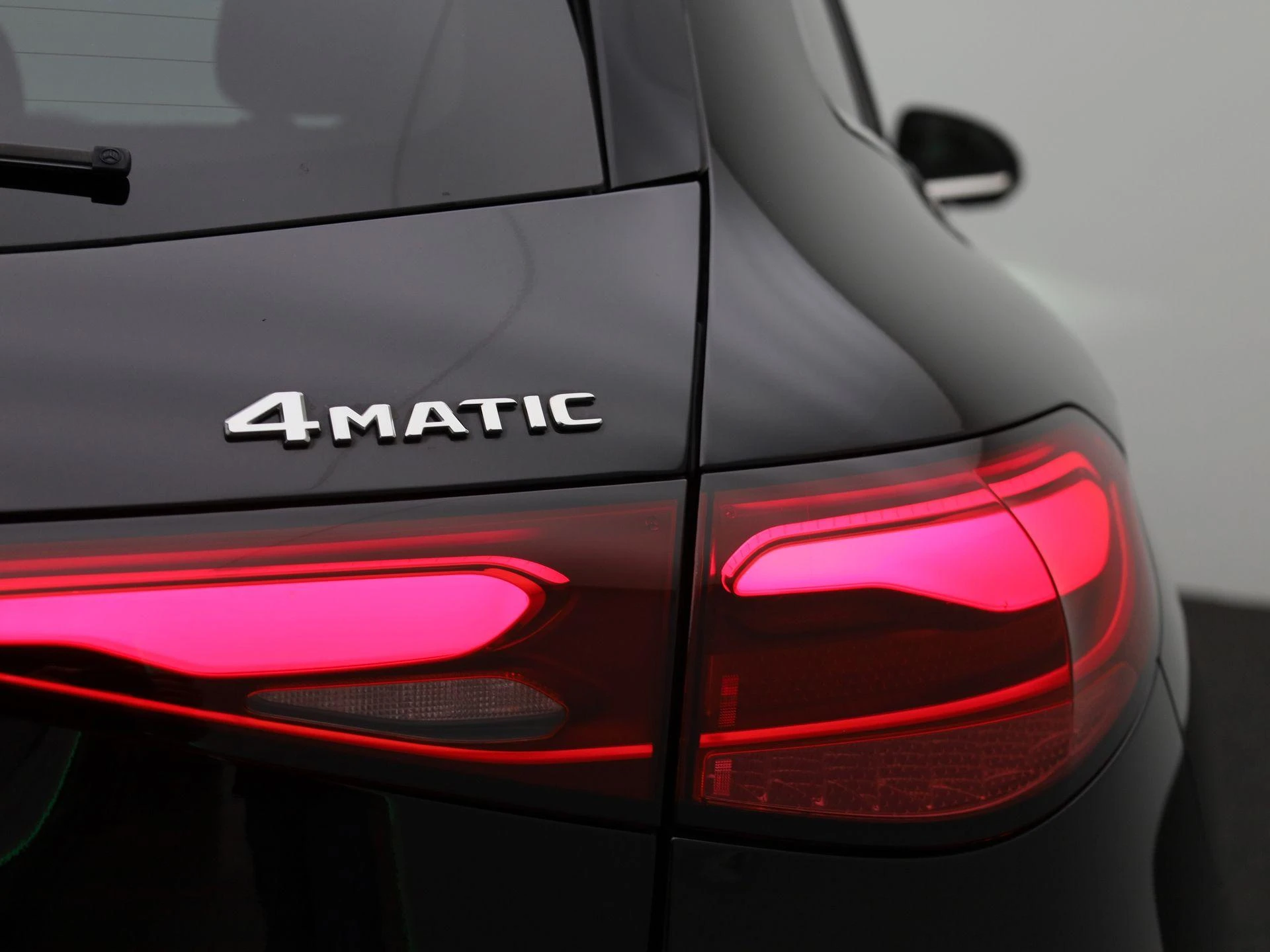 Mercedes-Benz-GLC-image-46